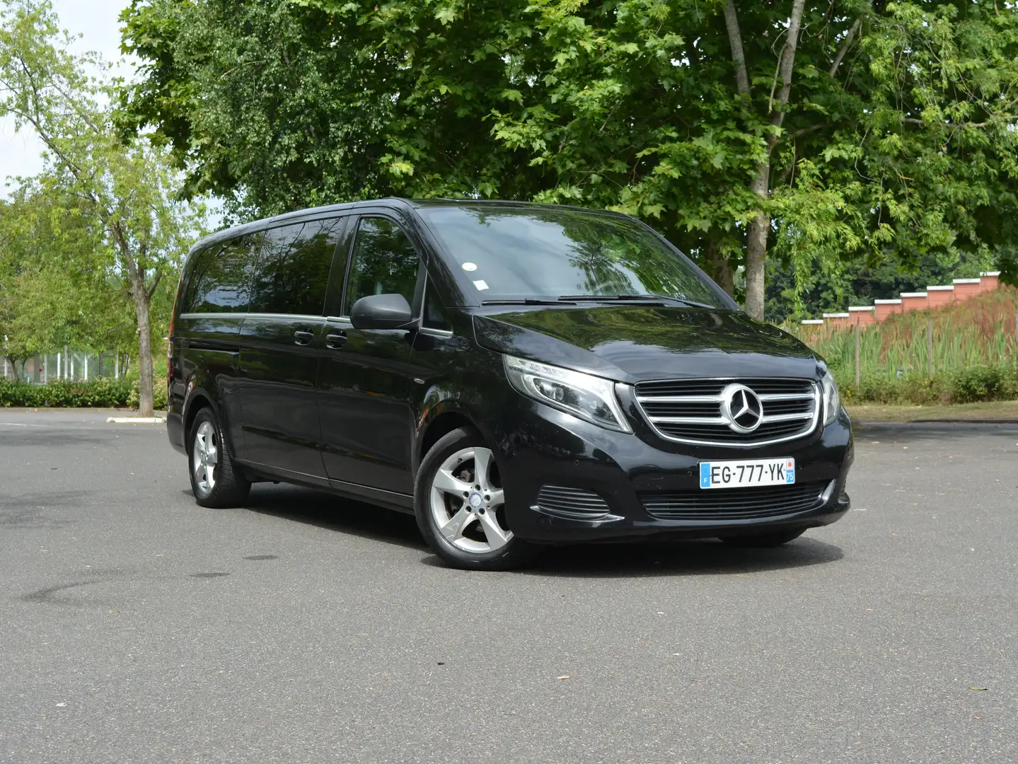 Mercedes-Benz V 220 Classe V Extra-Long 220D Noir - 2