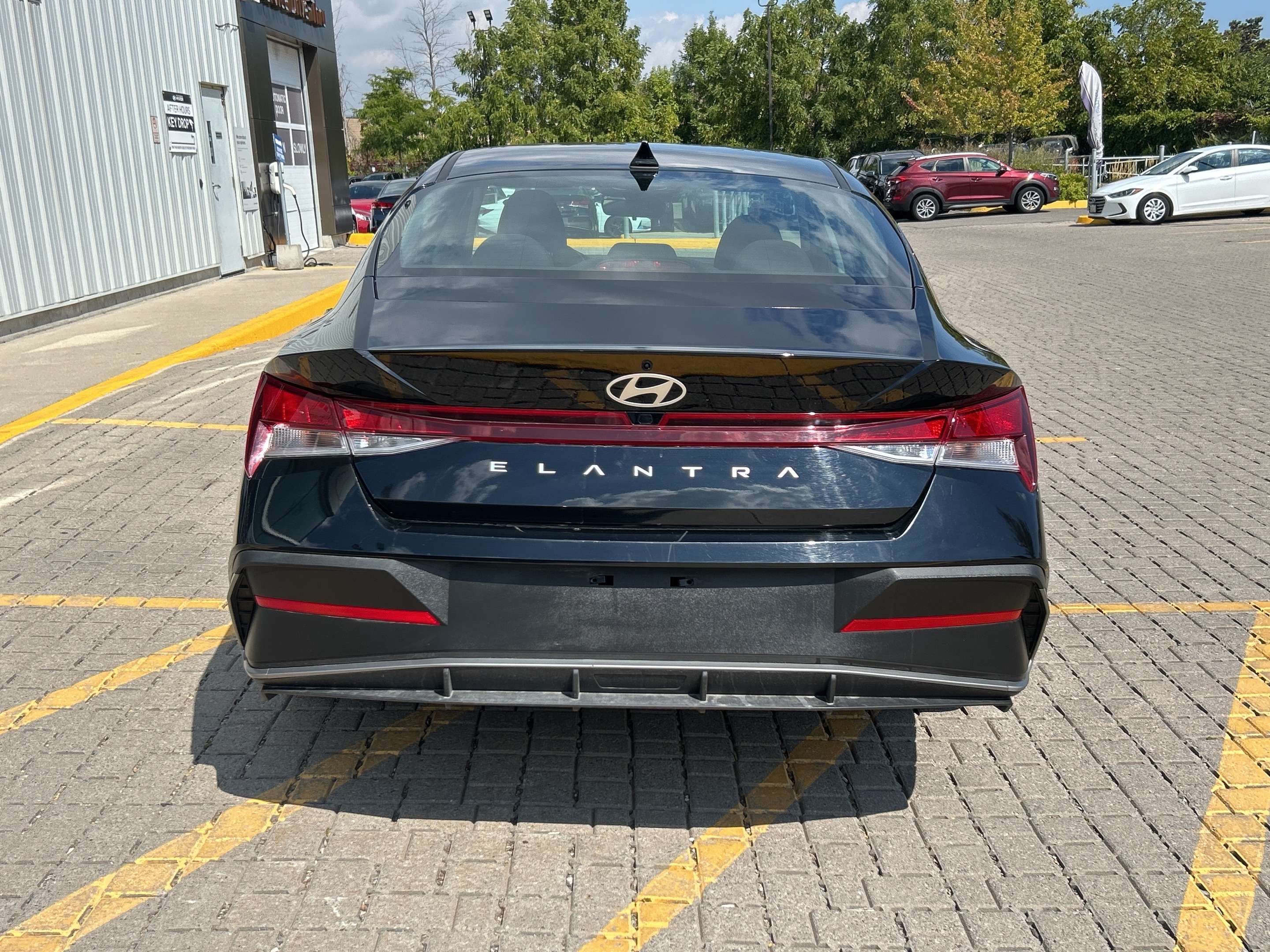 2025 Hyundai Elantra Preferred — снимка 1