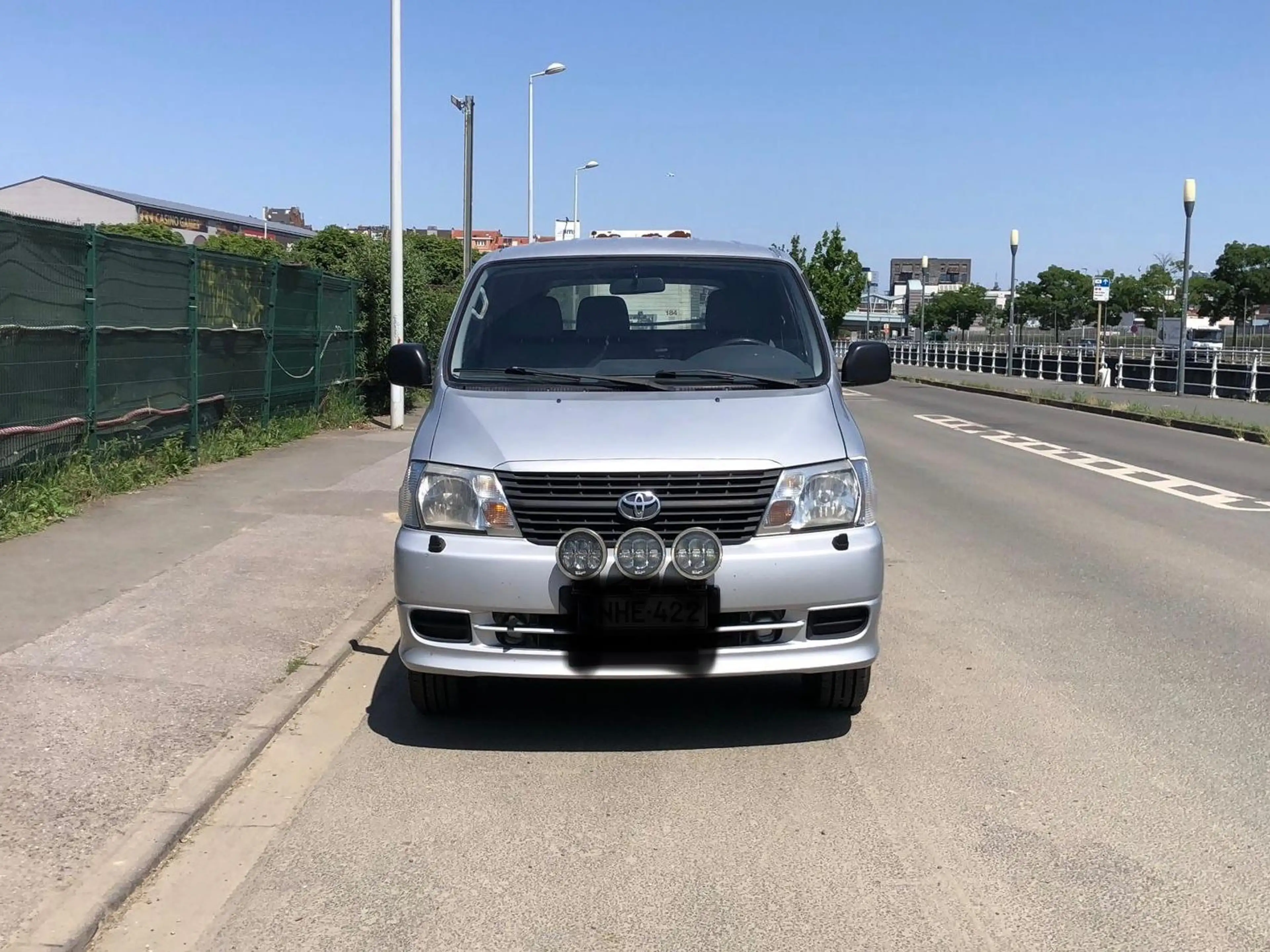 Toyota Hiace 2.5 Turbo D-4D LX — photo 2