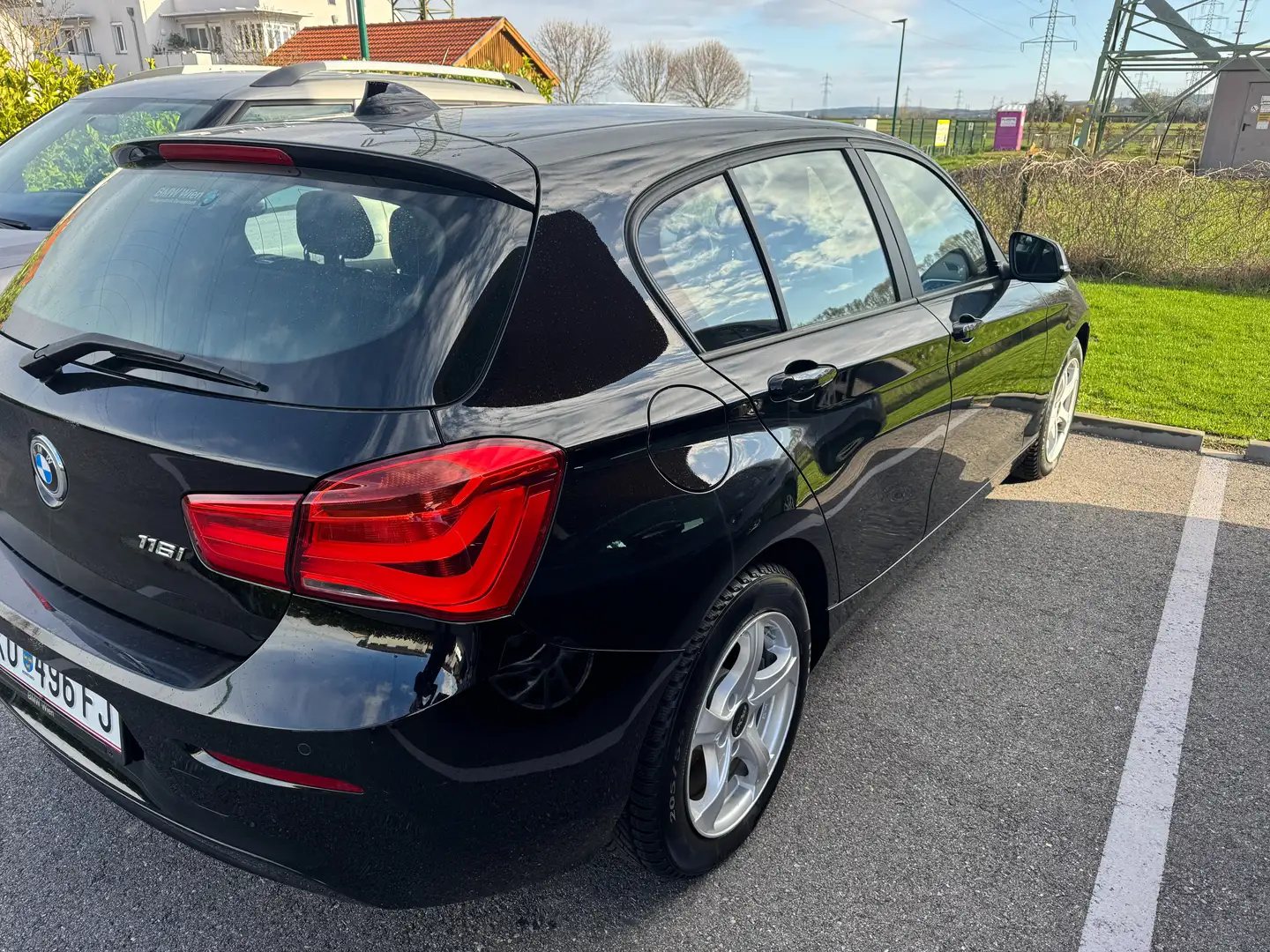 BMW 116 116i Advantage Advantage Schwarz - 2