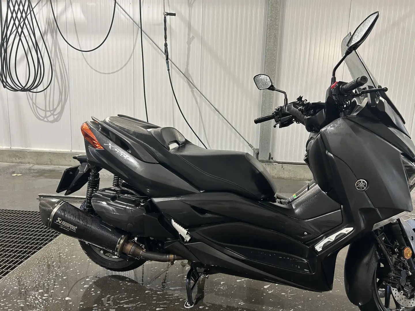 Yamaha X-Max 400 akrapovic - 2