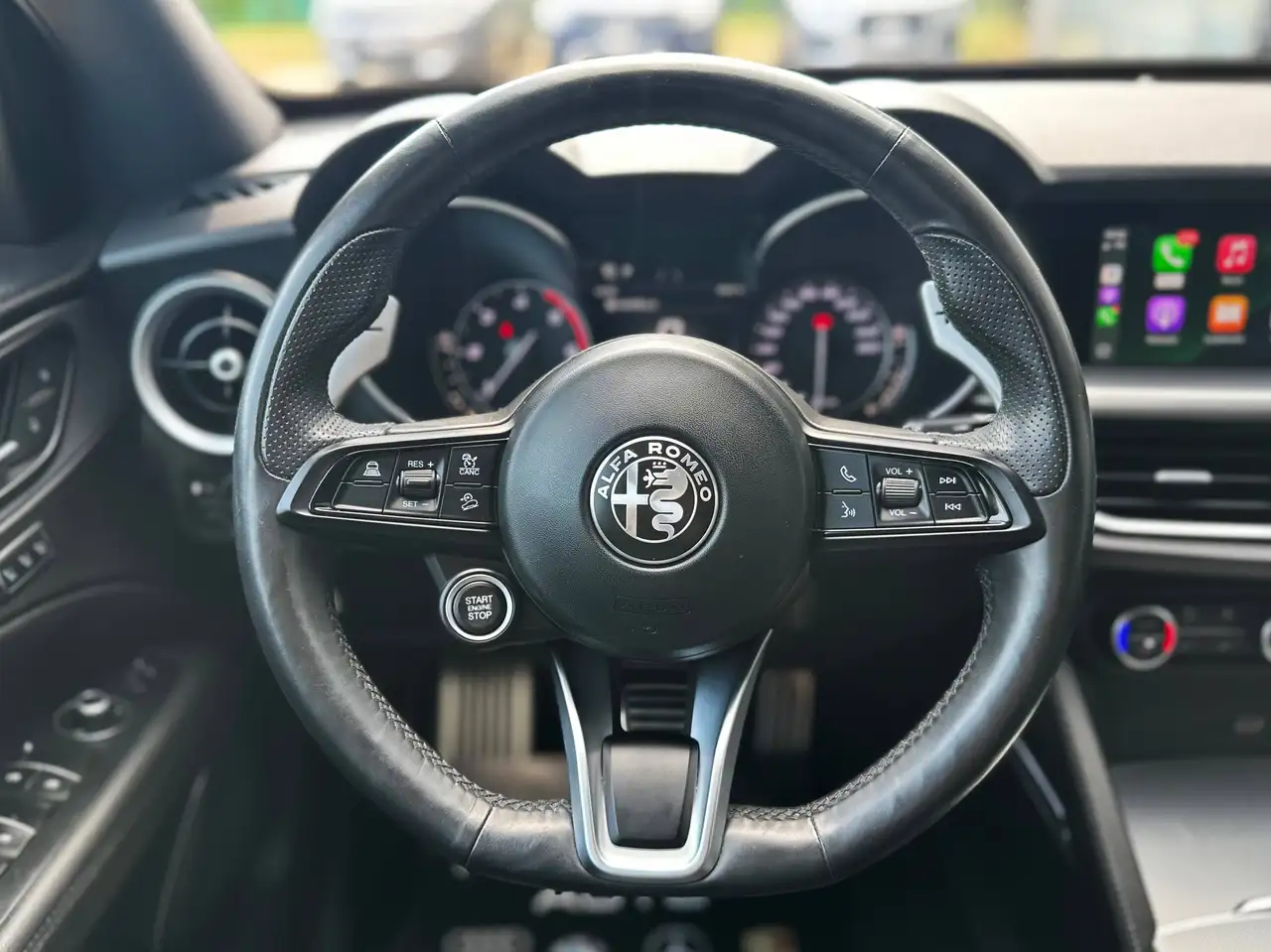 Alfa Romeo Stelvio 2021 — фото 10