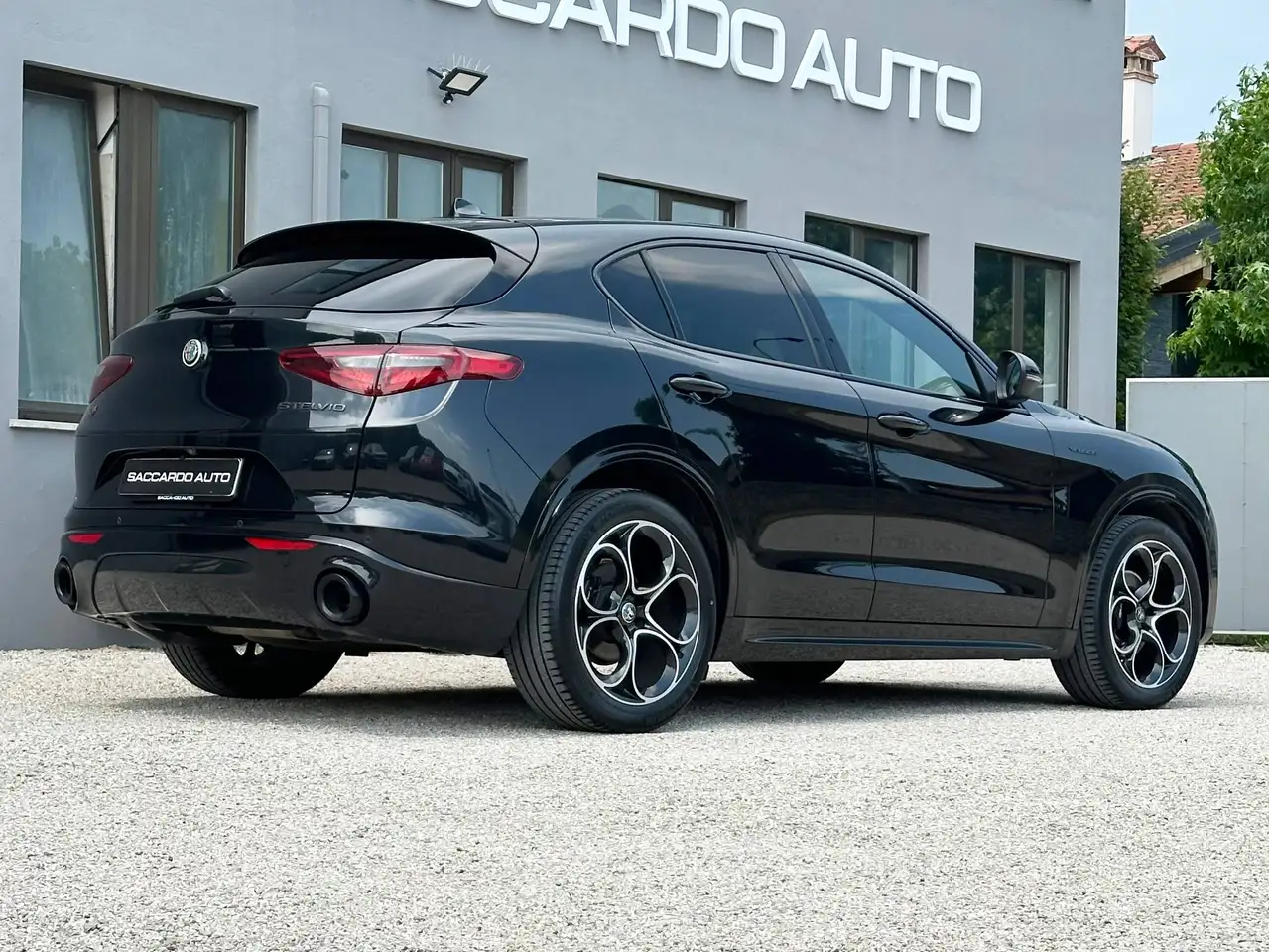 Alfa Romeo Stelvio 2021