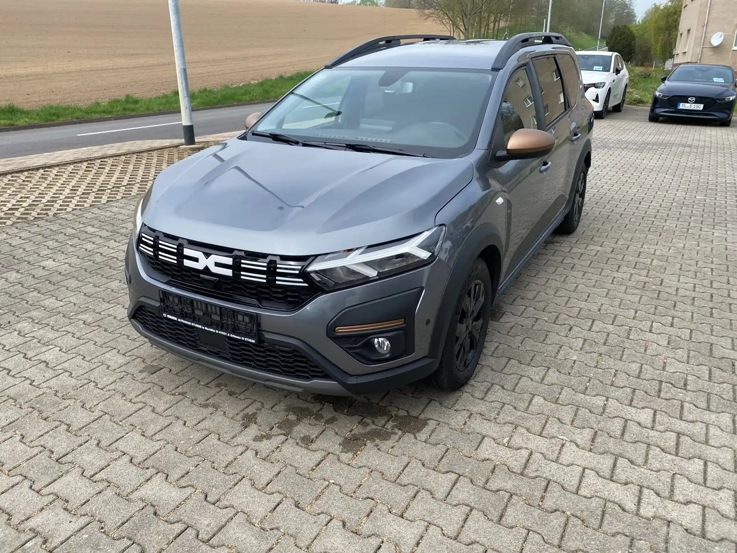 Dacia Jogger 🌞Extreme+/ mit AHZV/ wenig KM/Top Zustand🌞 Gris - 1