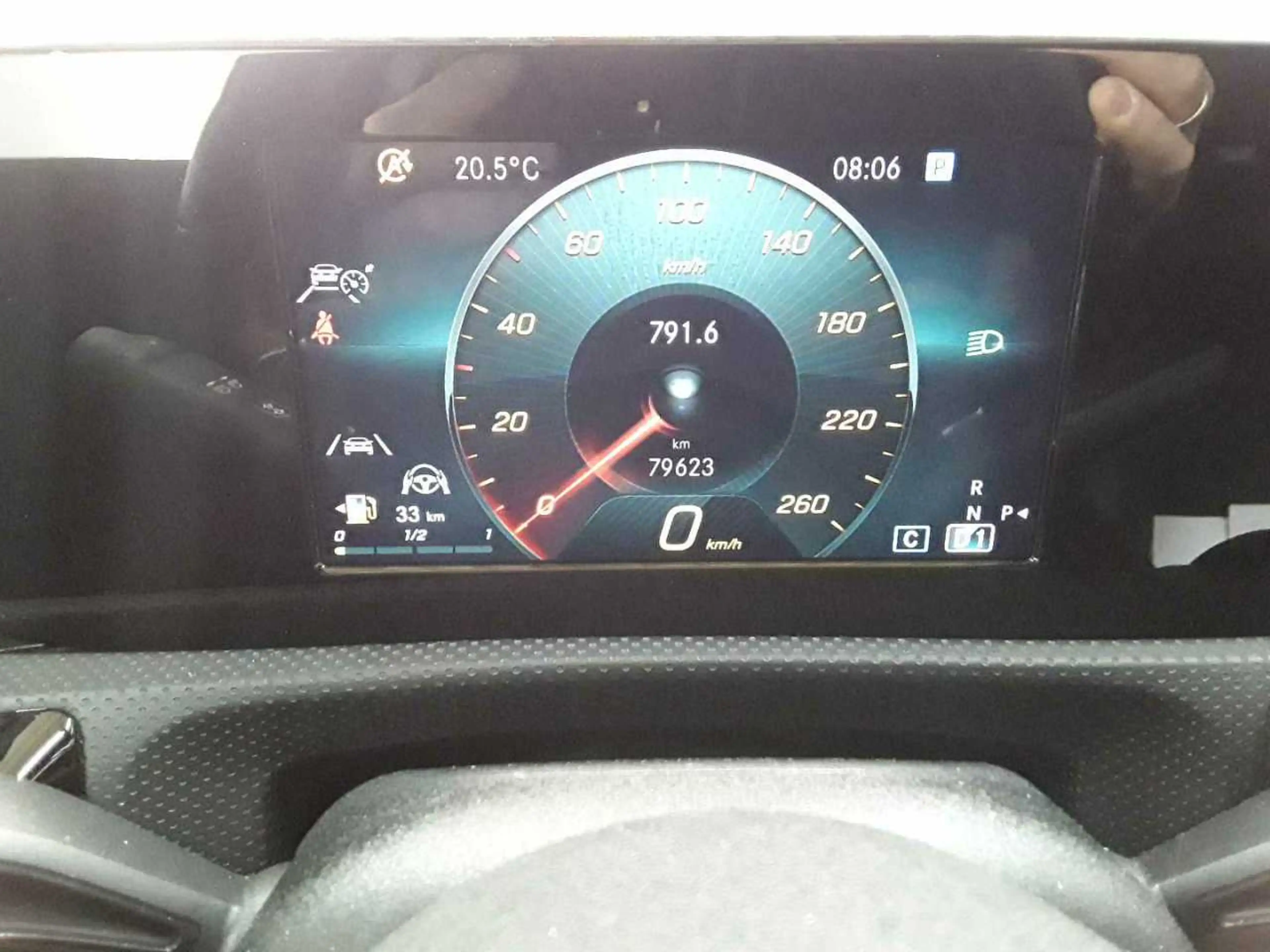 Mercedes-Benz CLA 250 CLA 250 SB 7G-AMG AHK Beam BusiP AssiP — photo 11