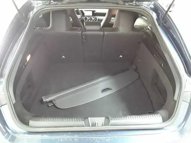 Mercedes-Benz CLA view 15