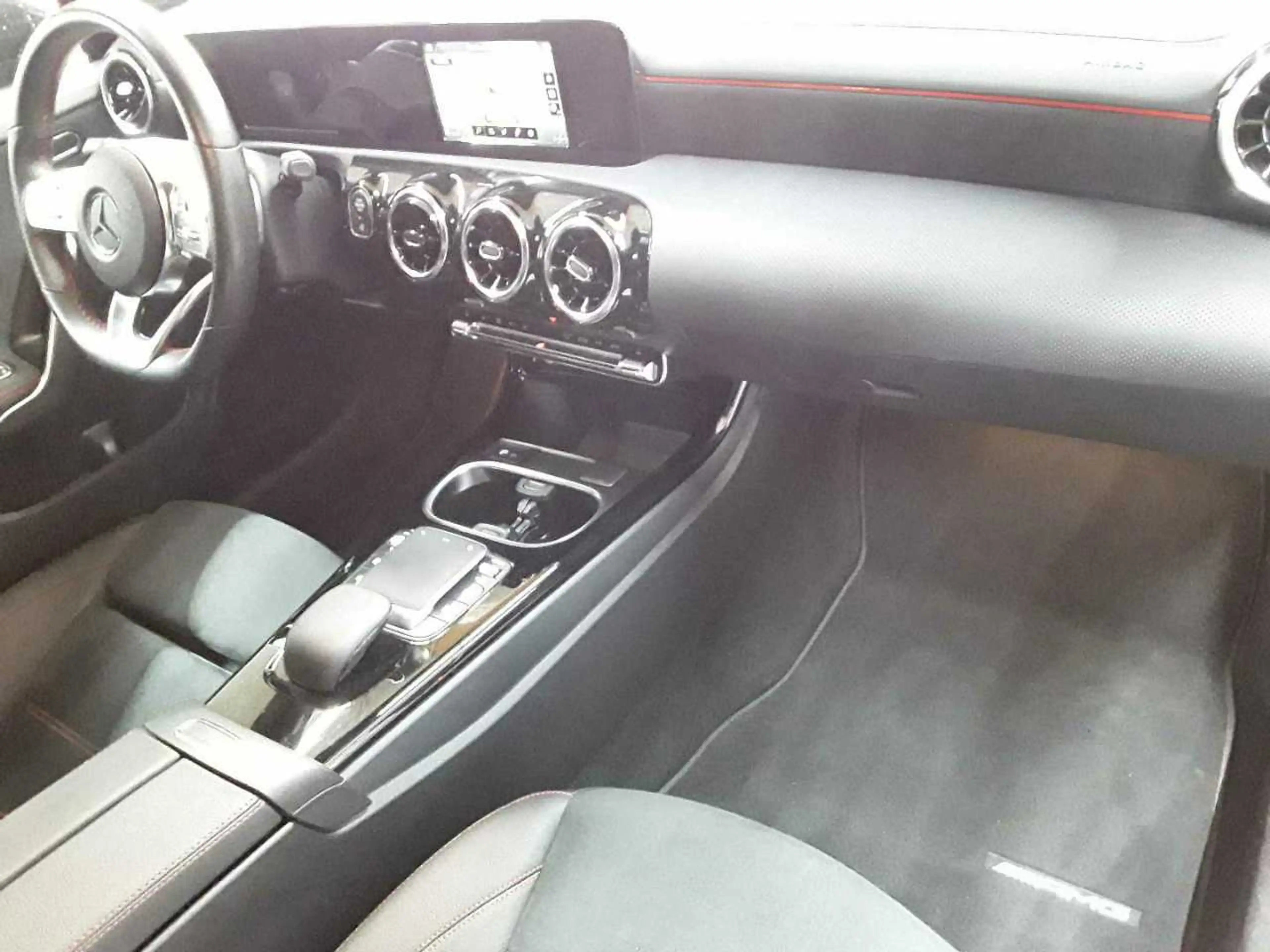 Mercedes-Benz CLA 250 CLA 250 SB 7G-AMG AHK Beam BusiP AssiP — photo 9