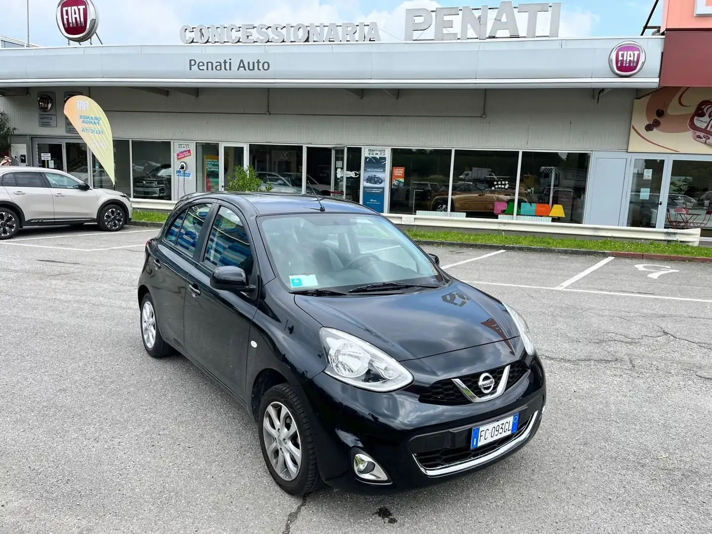 Nissan Micra 1.2 12V 5 porte Acenta Zwart - 1