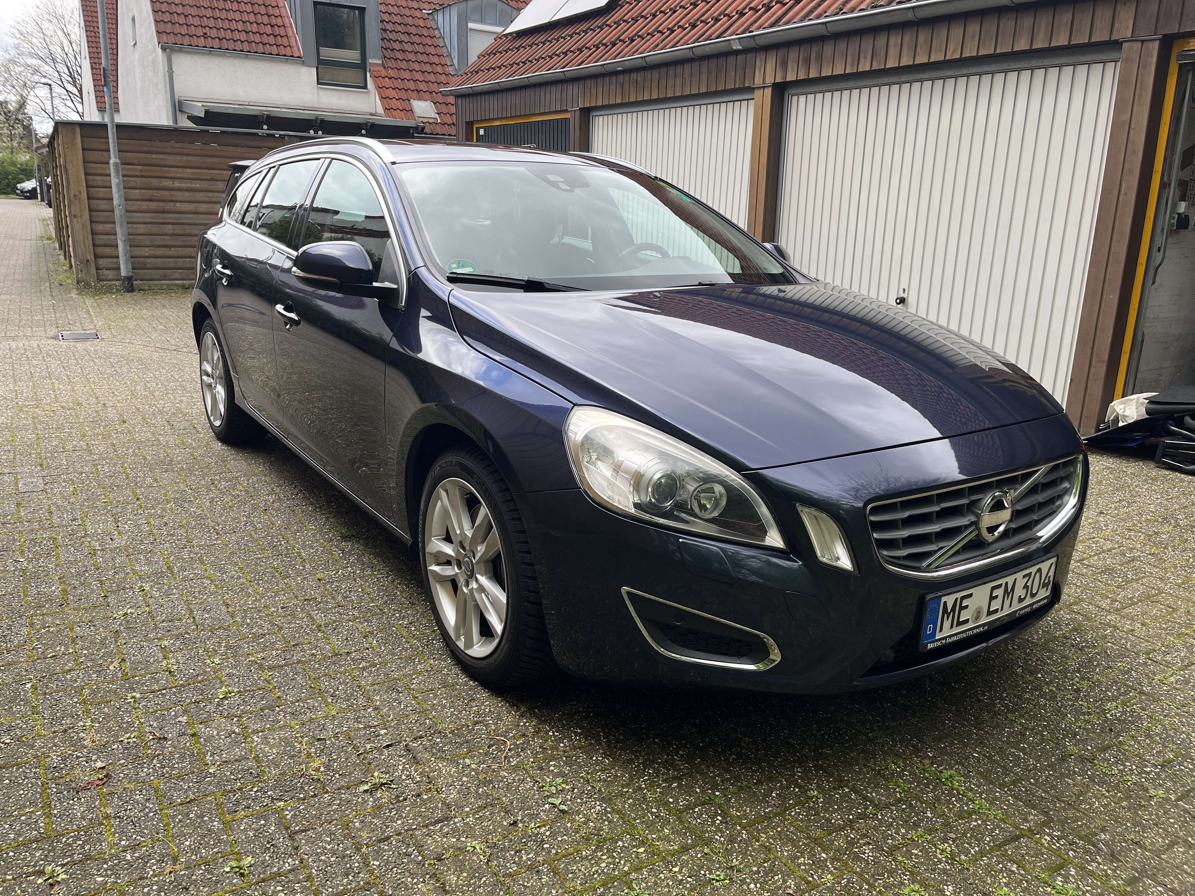 Second hand Volvo V60 2.4