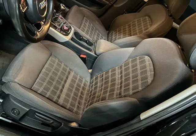 Audi A4 Avant view 7