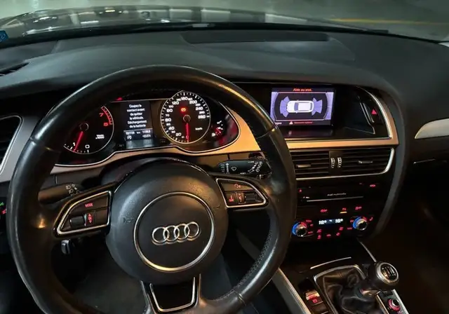 Audi A4 Avant view 6
