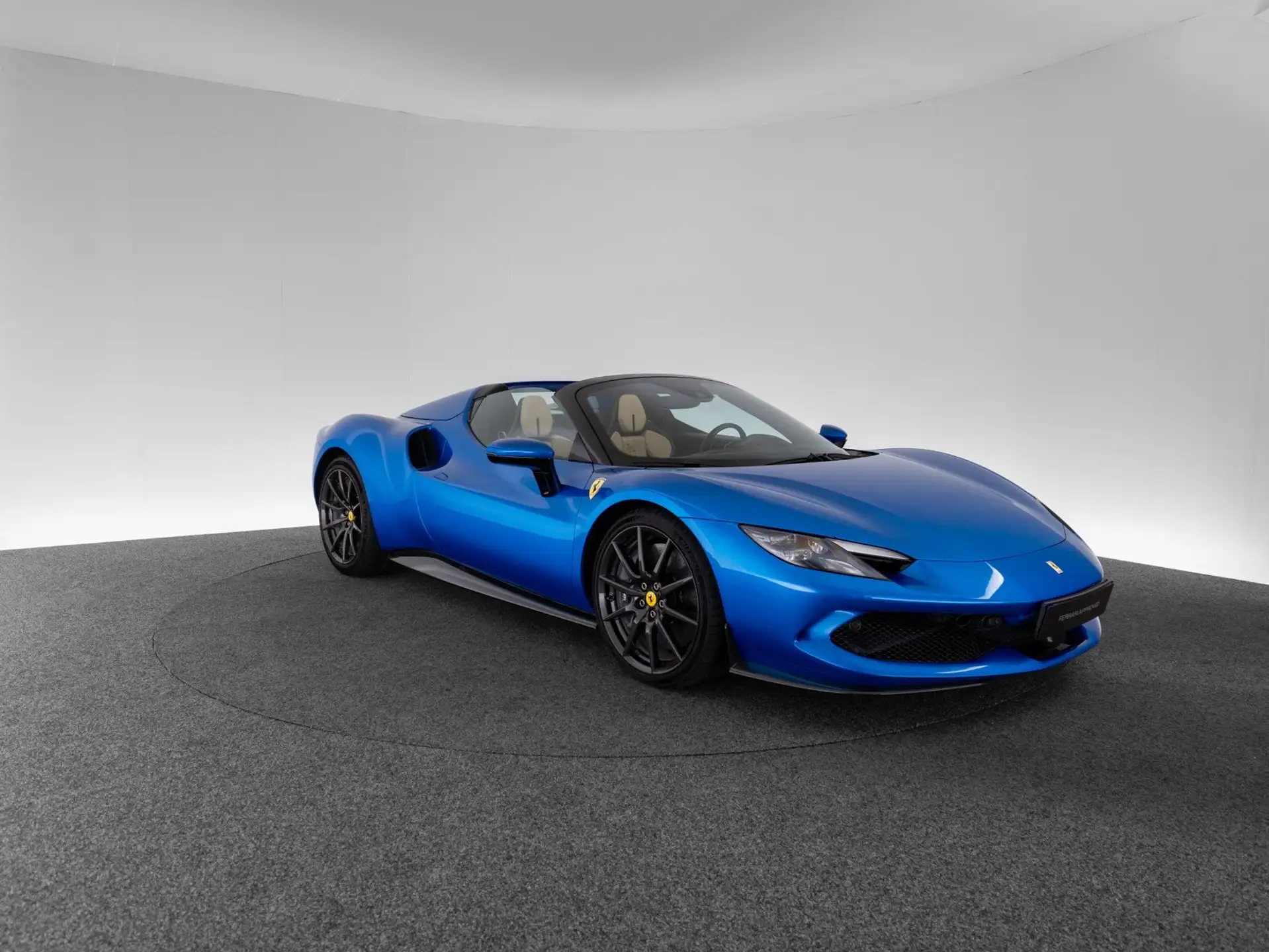 페라리 296 GTS 2024 파랑 사진 3
