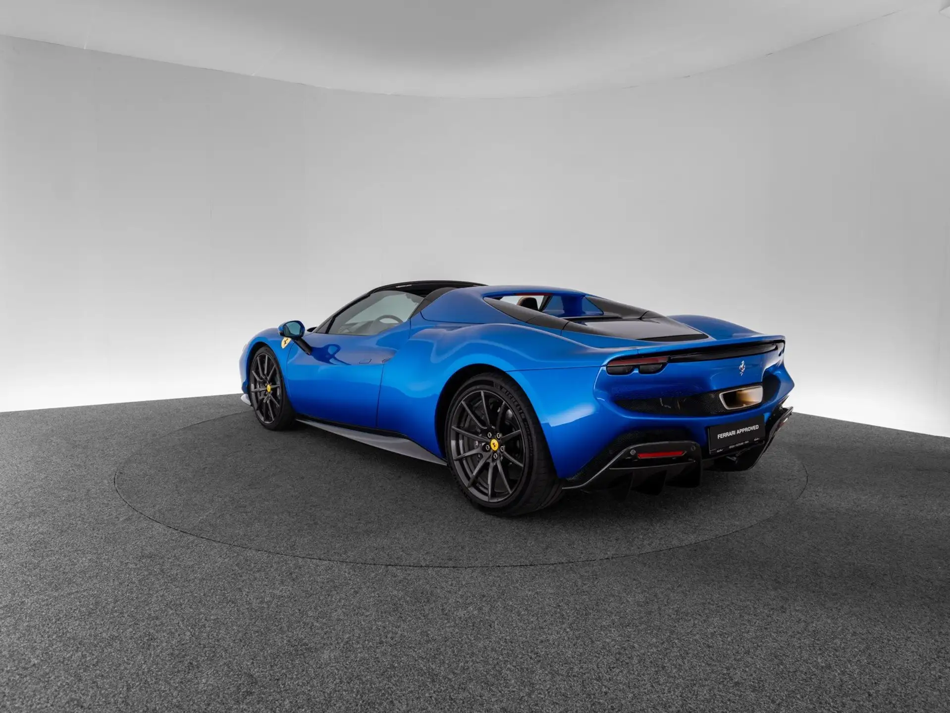 페라리 296 GTS 2024 파랑 사진 7