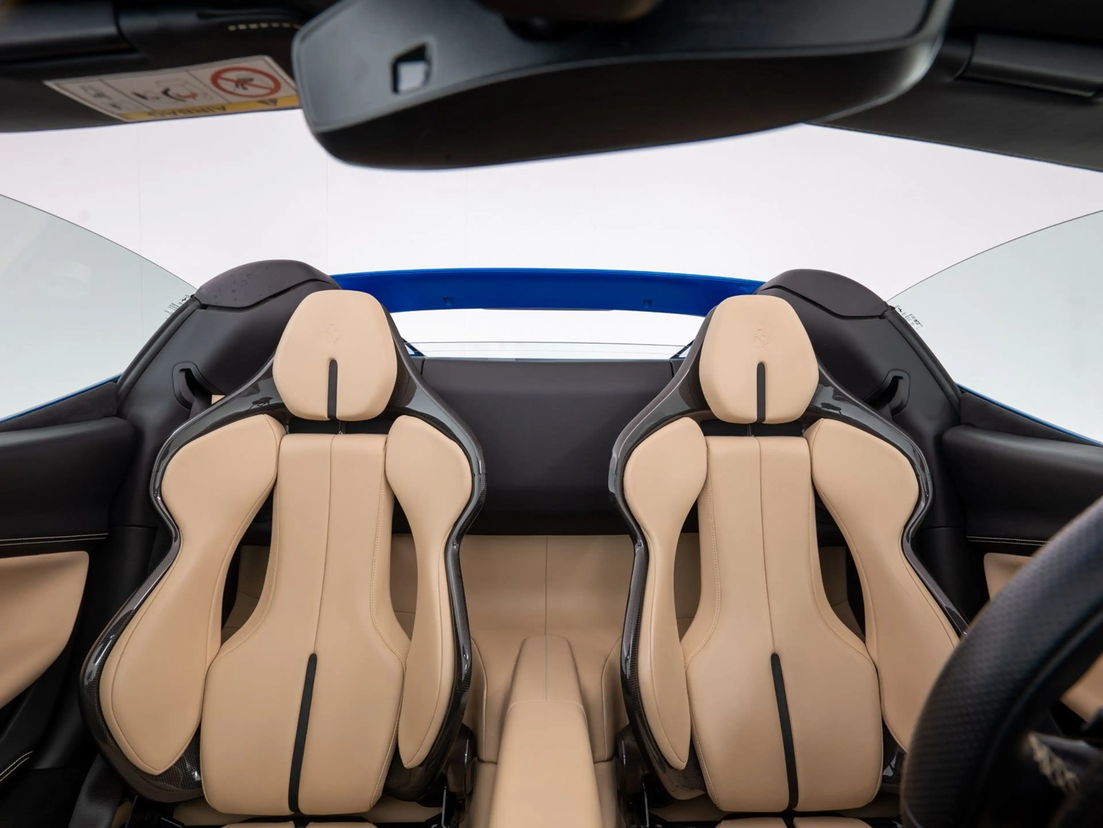 Ferrari 296 GTS — photo 10