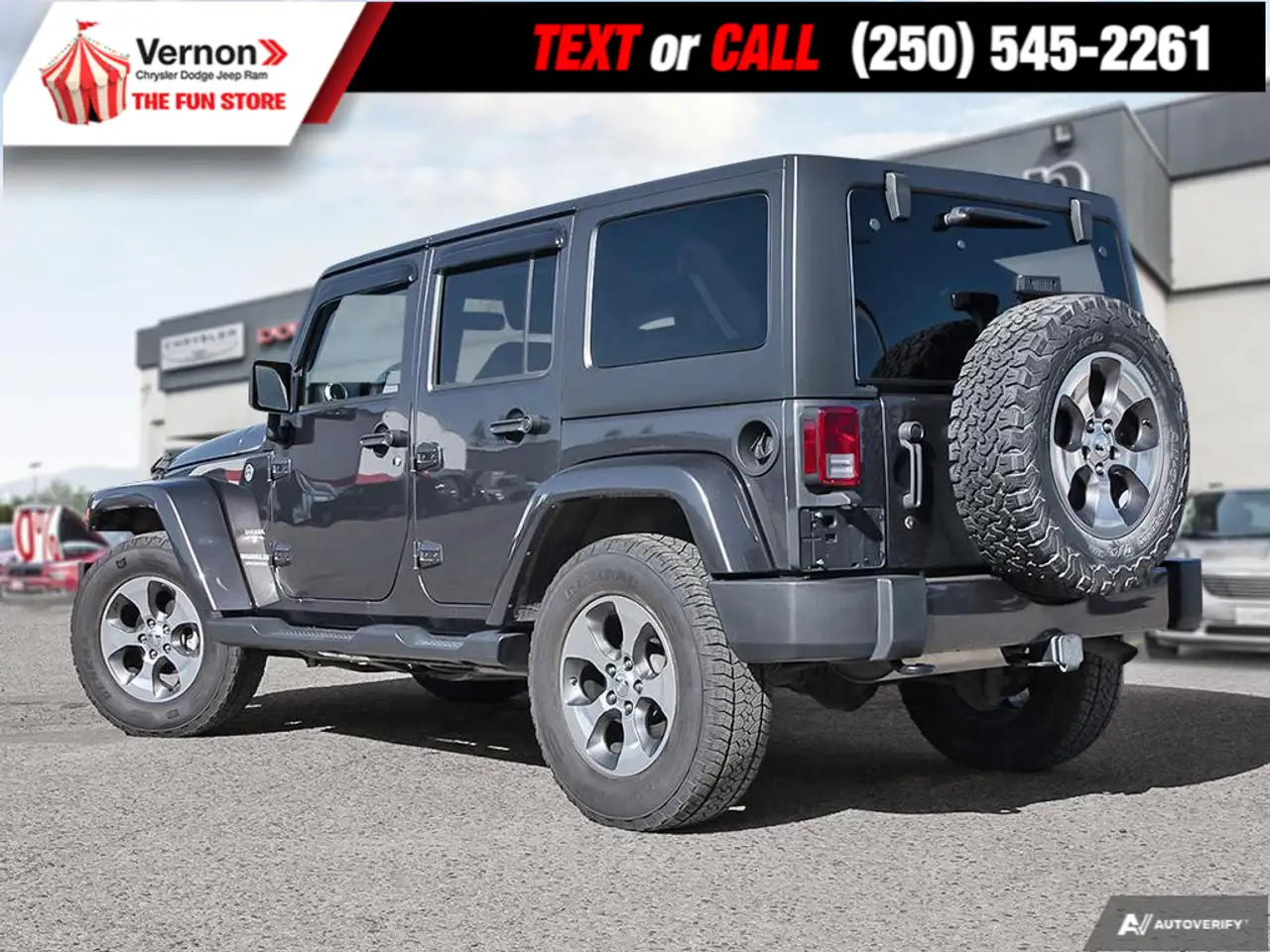 Jeep Wrangler photo Jeep Wrangler