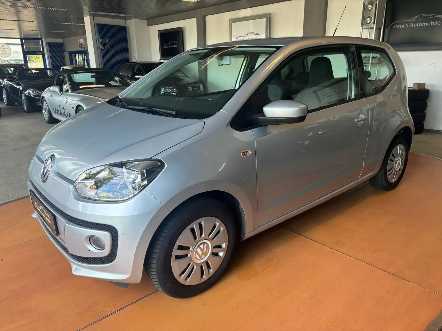 Volkswagen up! move up! /Autom./2.Hd/Temp,/Allwetter Grau - 1