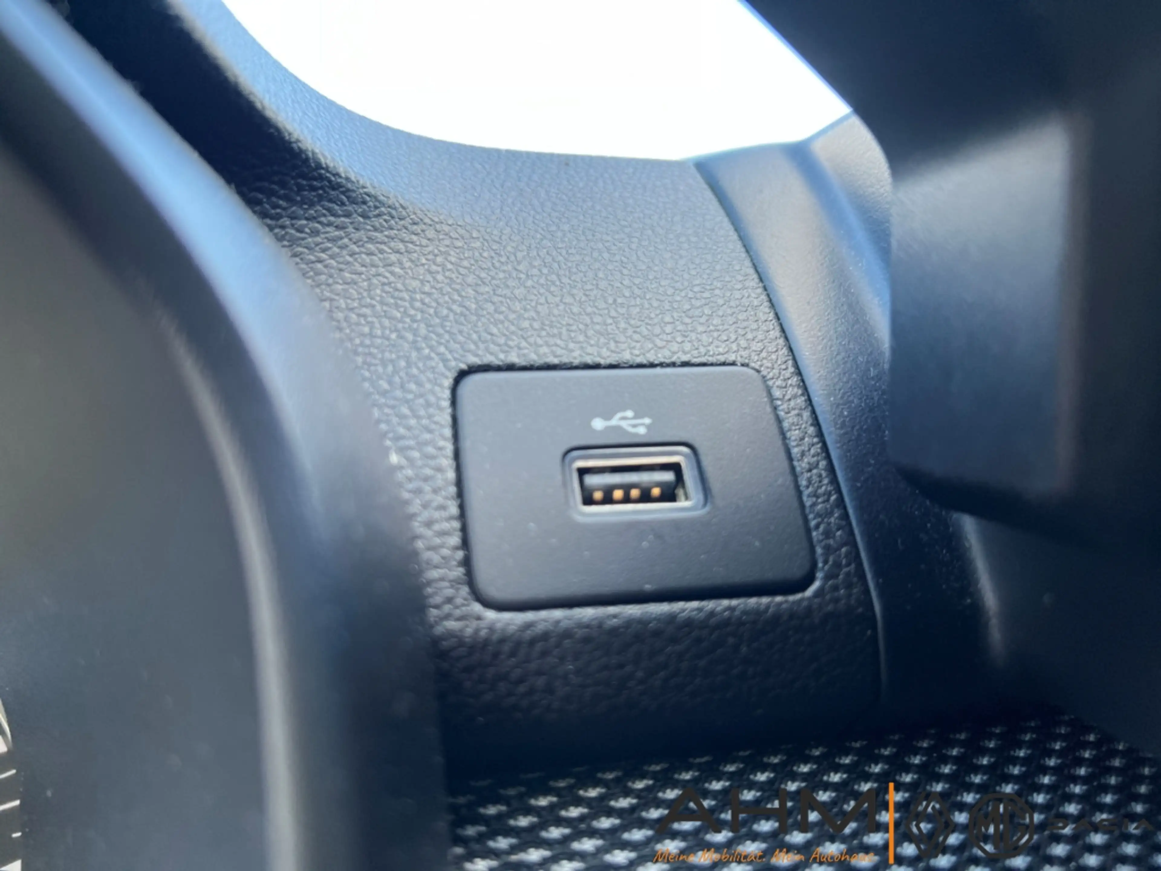 Dacia Sandero III Comfort PDC vorne & hinten KAMERA — photo 23