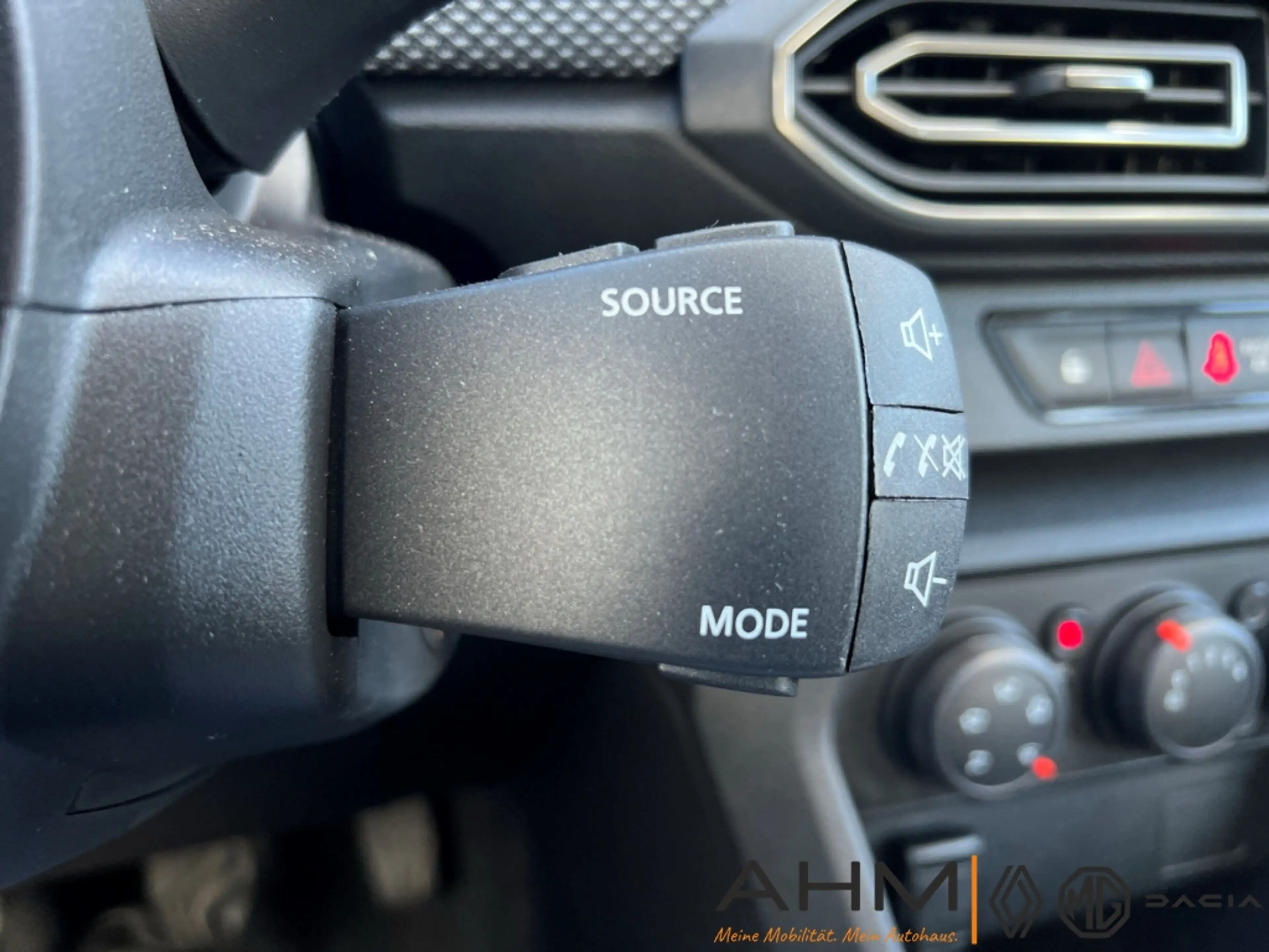 Dacia Sandero III Comfort PDC vorne & hinten KAMERA — photo 22