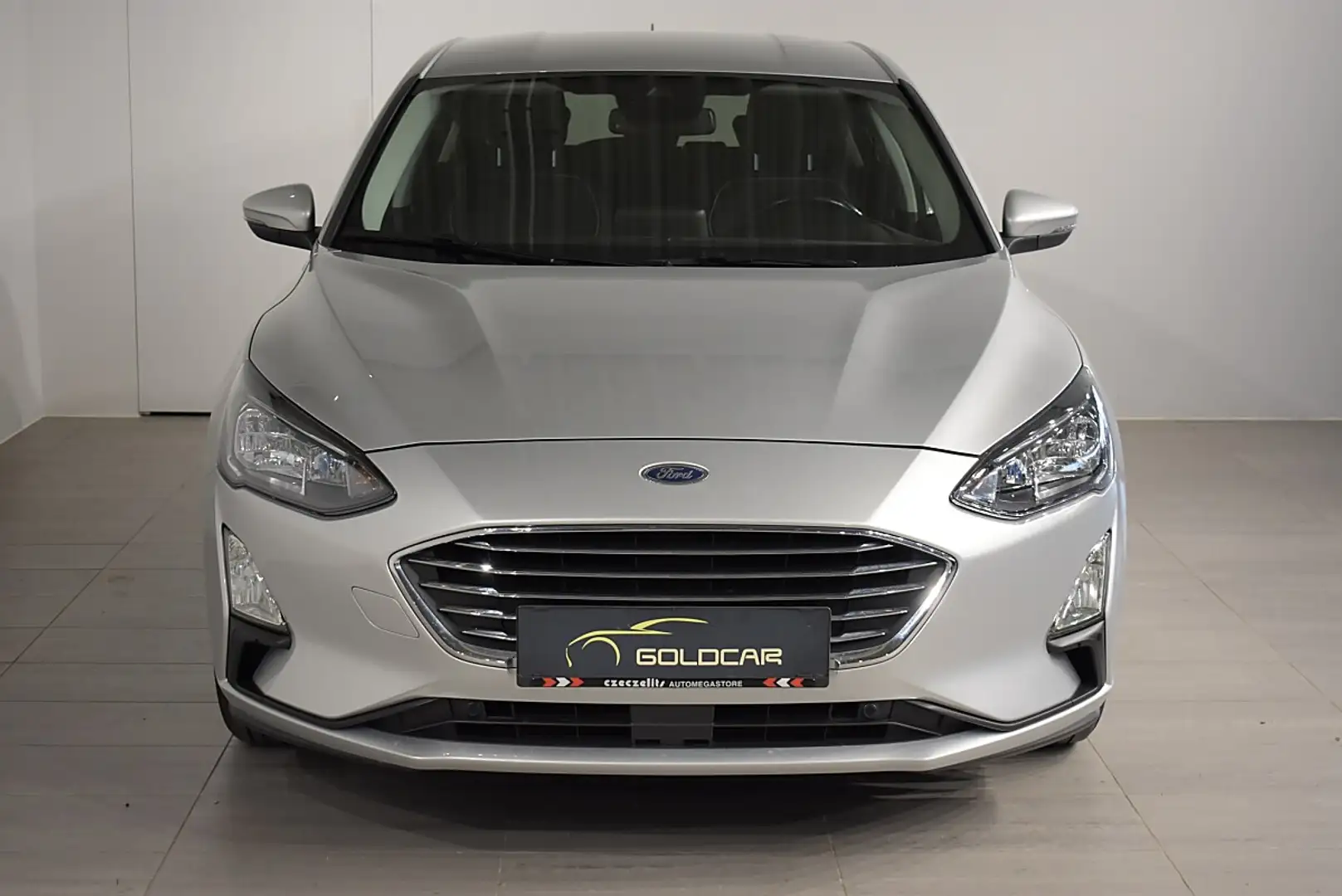 Ford Focus 1,0 EcoBoost Titanium Aut. Silber - 2