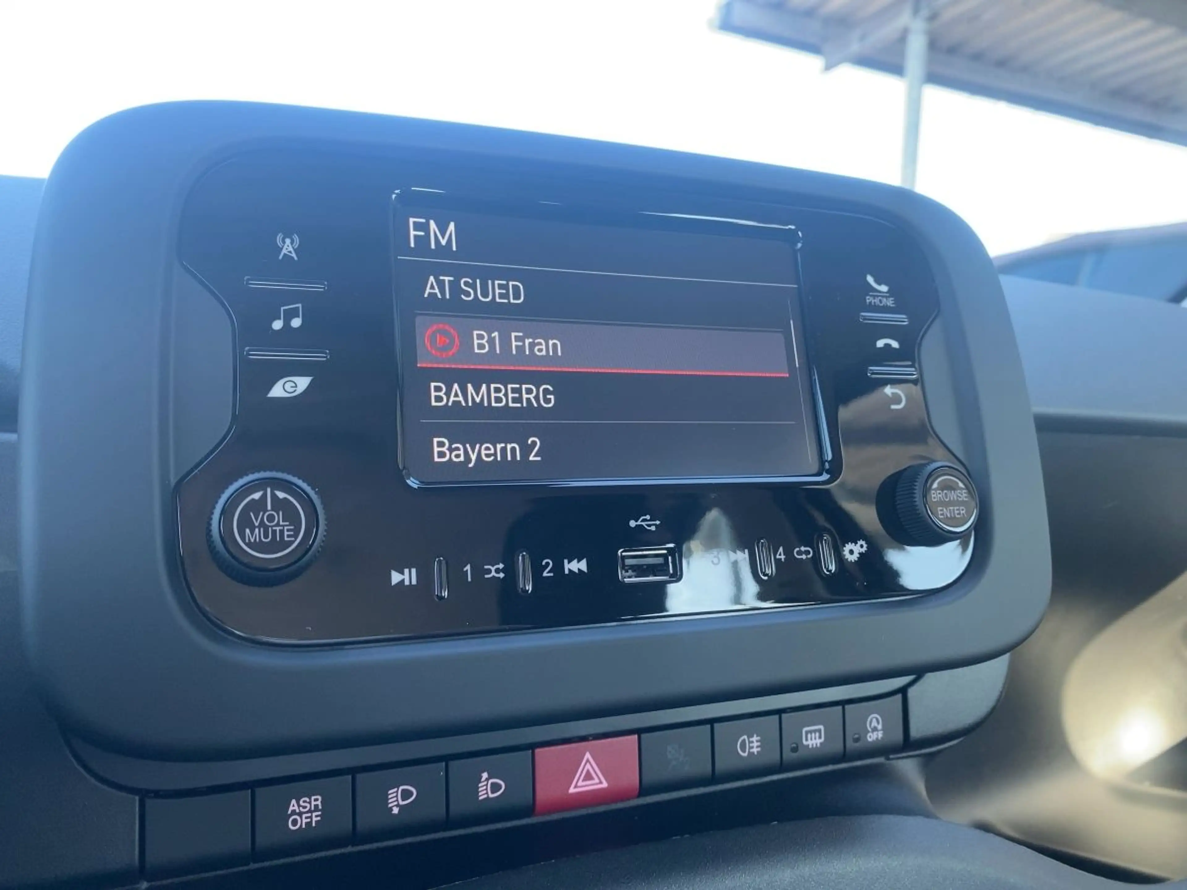 Fiat Panda Pandina 48 kW PDC*Klima*DAB*USB*Bluetooth* — photo 14