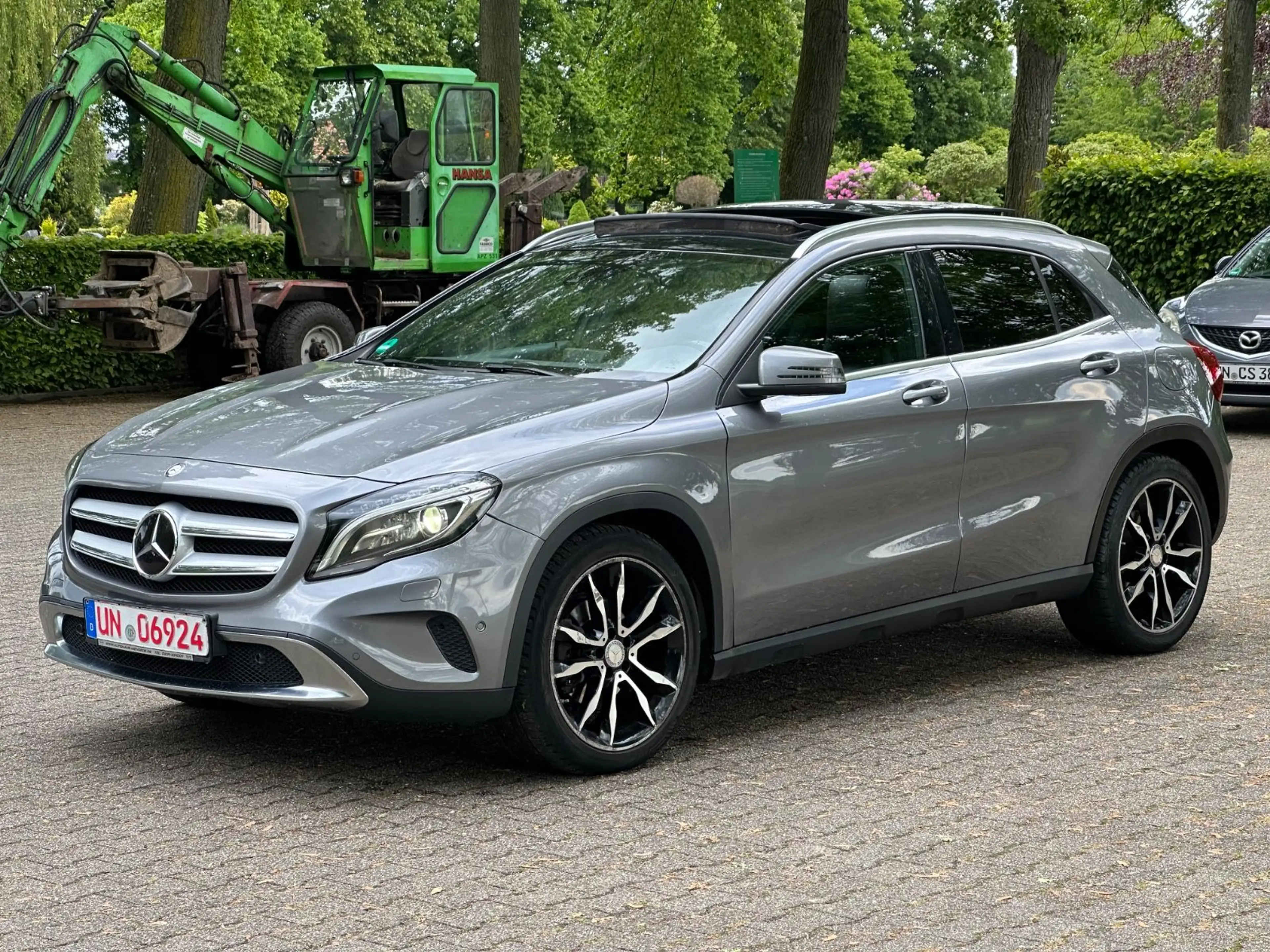 Mercedes-Benz GLA 220 d *4-MATIC*PANO*MEMORY* — photo 2
