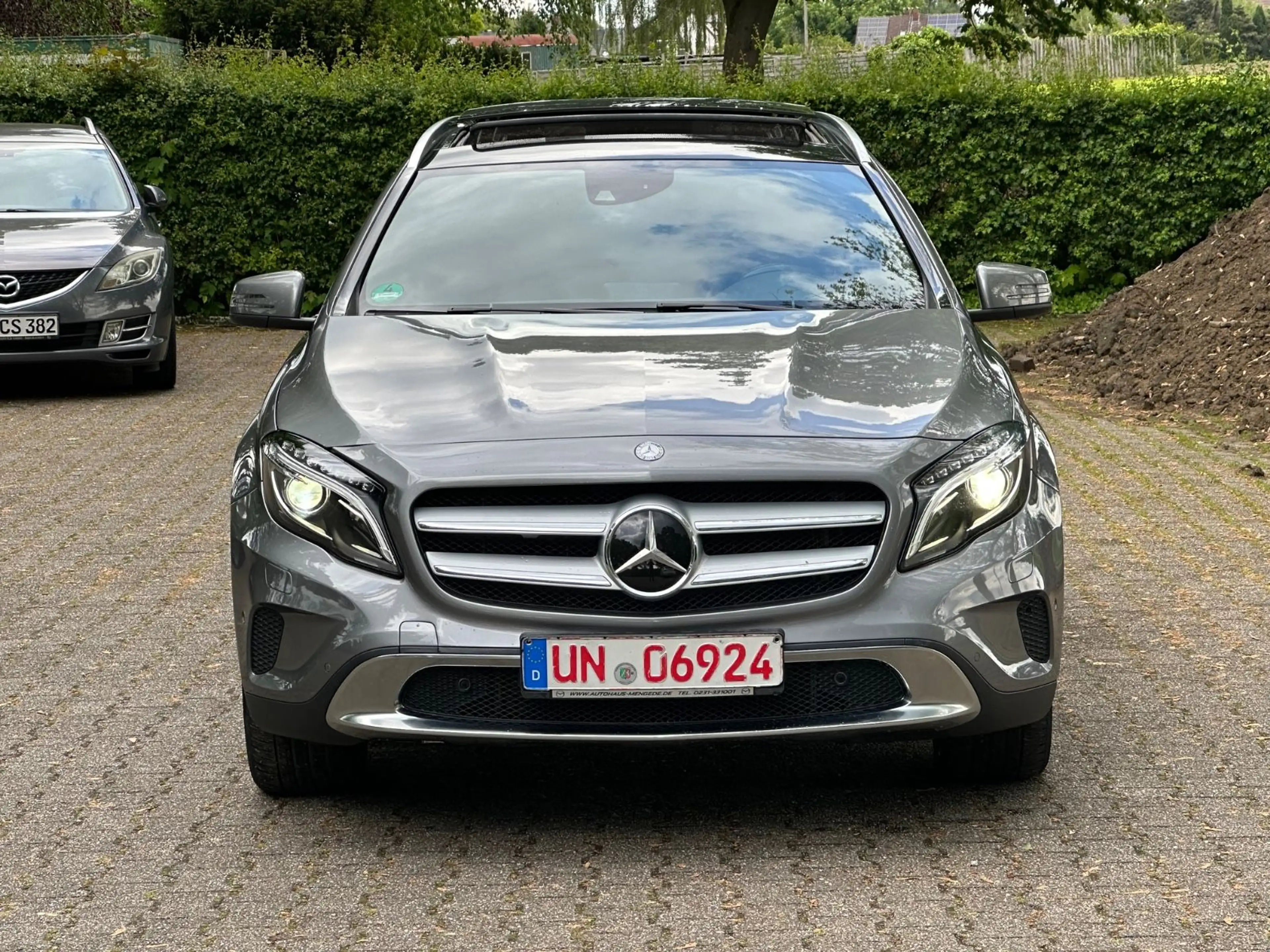 Mercedes-Benz GLA 220 d *4-MATIC*PANO*MEMORY* — photo 3