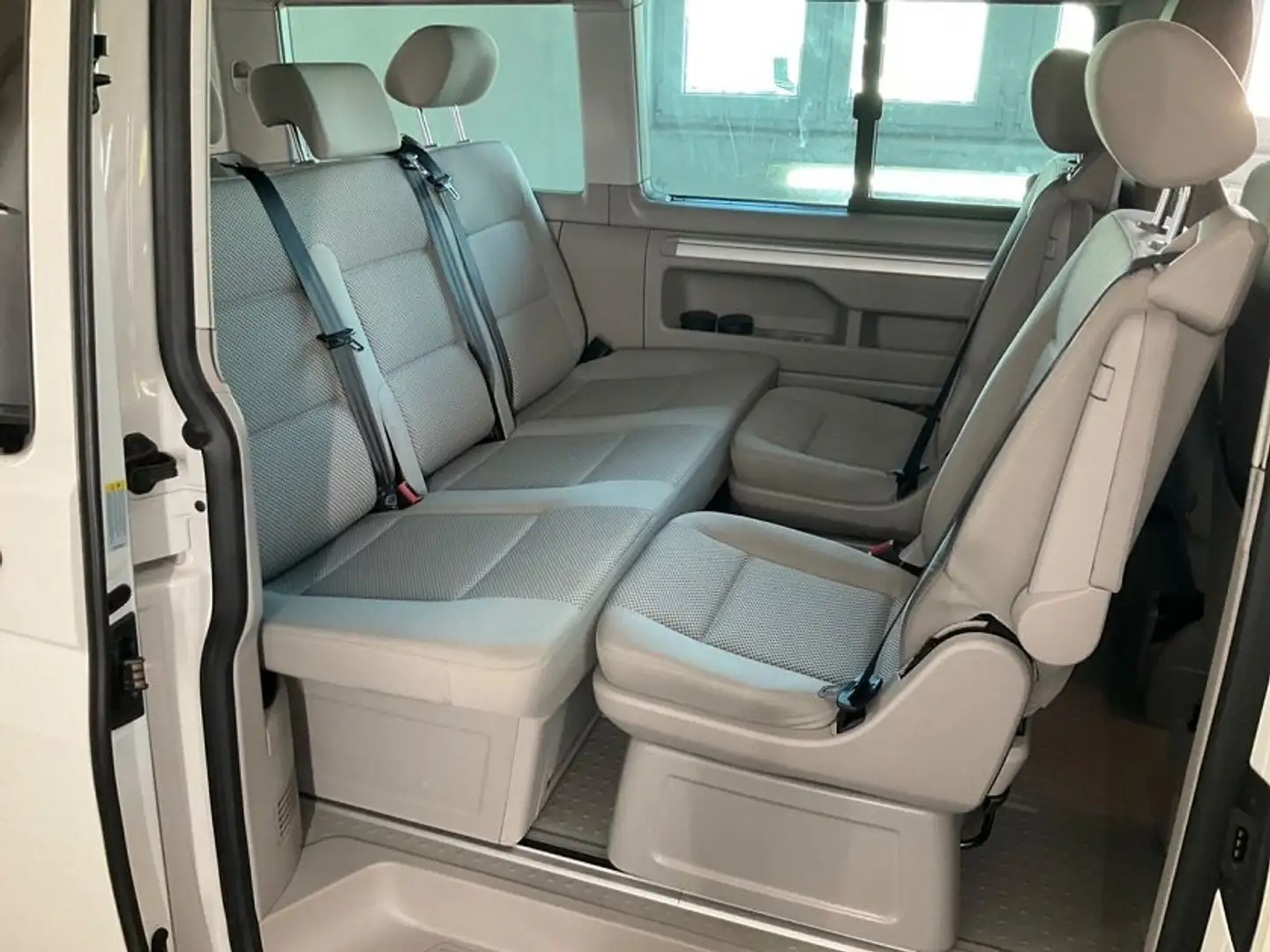 Volkswagen T6 California California 2.0 TDI Beach Bianco - 2