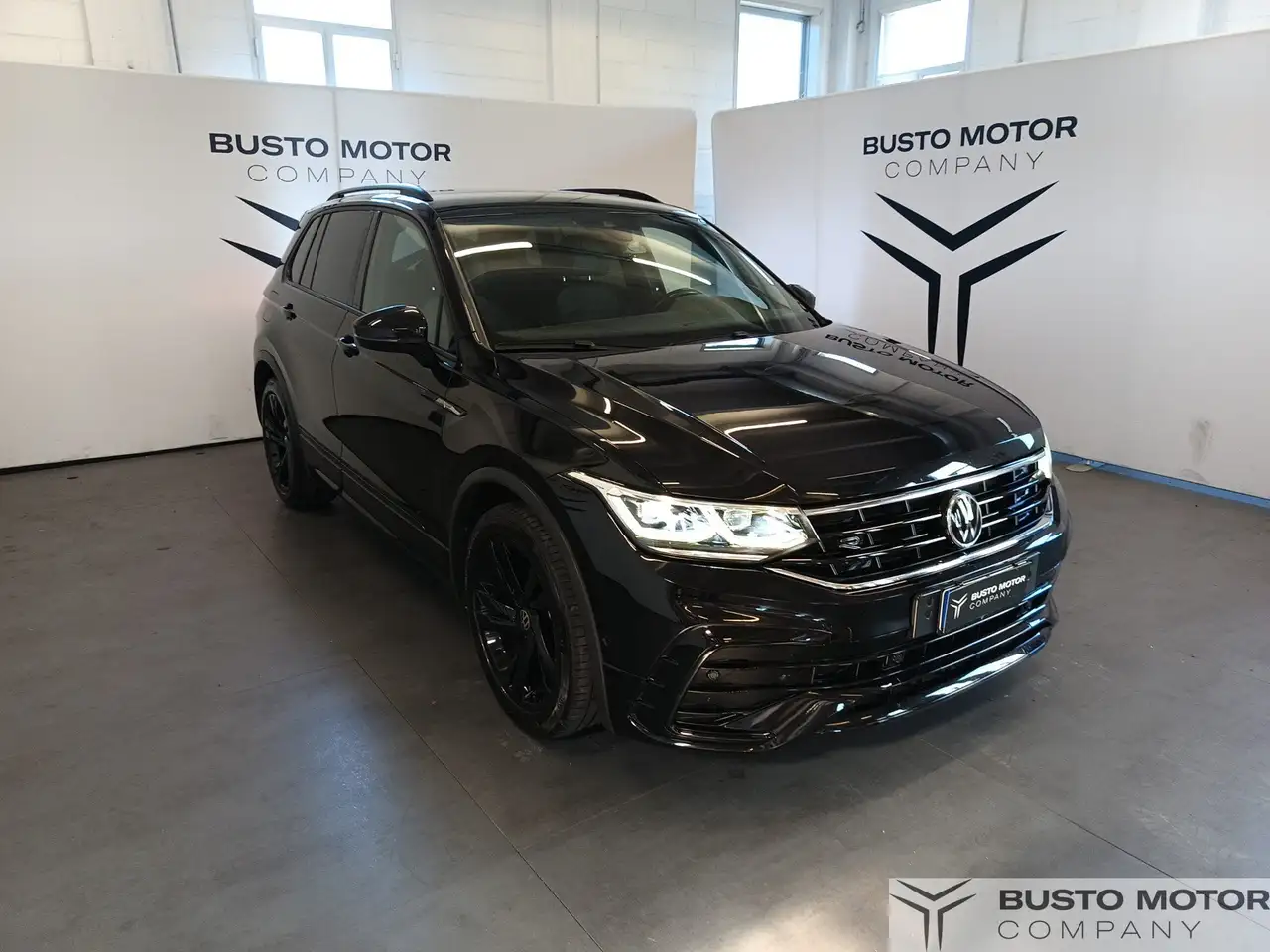Volkswagen Tiguan 2.0 tdi R-Line 150cv dsg
