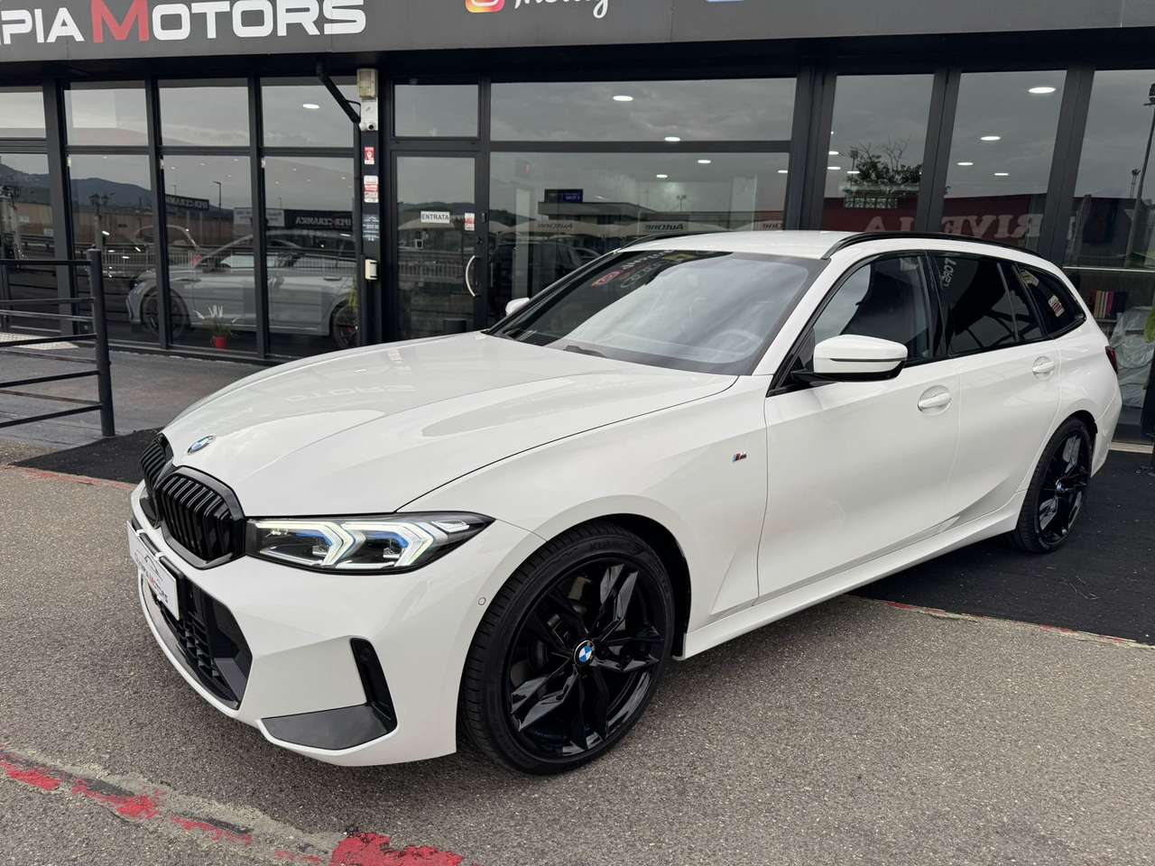 BMW 330 I T XD M SPORT T. NAVI LASER KAMERA 360