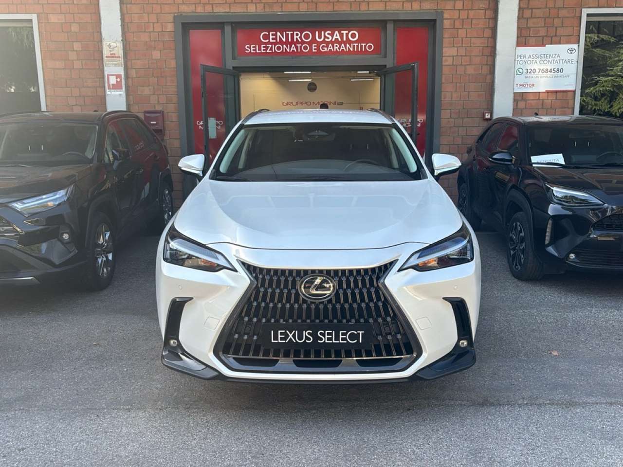 Lexus NX 350h Hybrid Premium 4WD MY22