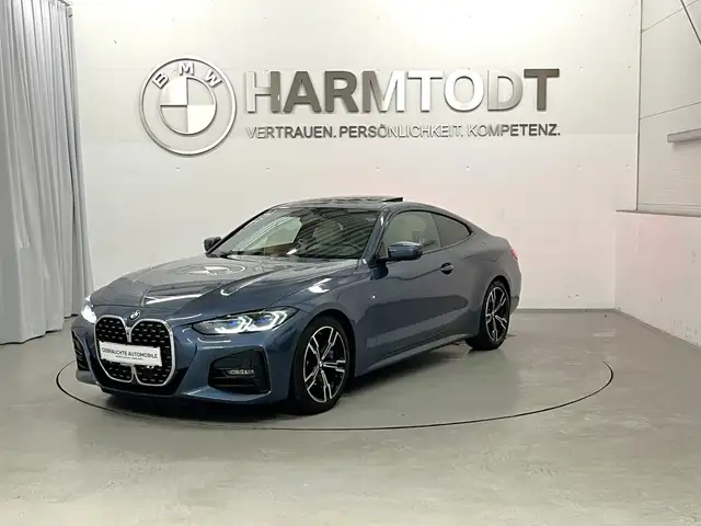 BMW 4 Series view 2