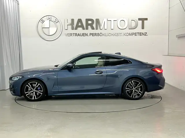 BMW 4 Series view 4