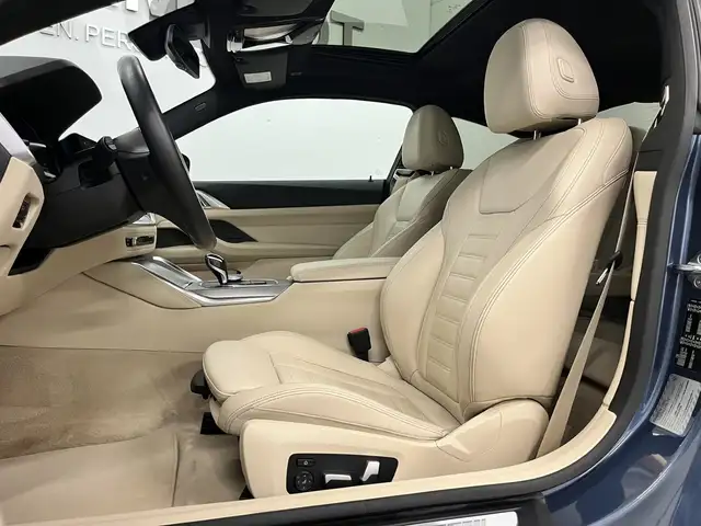 BMW 4 Series view 14
