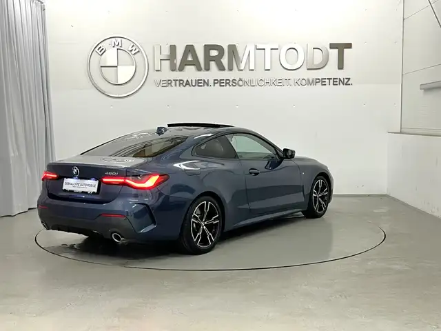 BMW 4 Series view 6