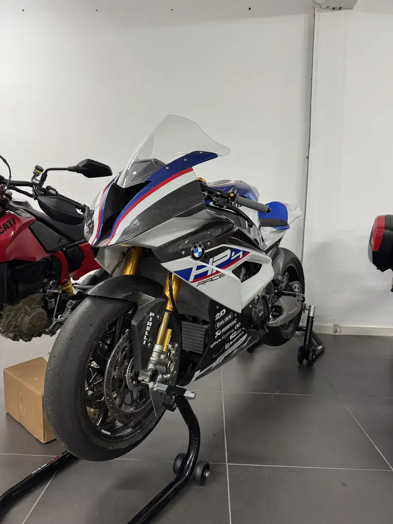 BMW HP4 Racw - 1