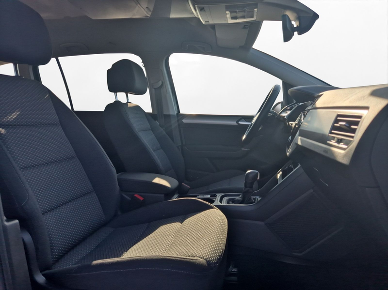 Volkswagen Touran 2.0 TDI DSG Navi 7-Sitze IQ.Drive RüKa Ke — photo 12