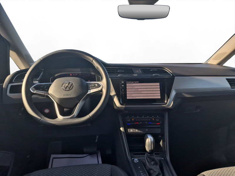 Volkswagen Touran 2.0 TDI DSG Navi 7-Sitze IQ.Drive RüKa Ke — photo 9
