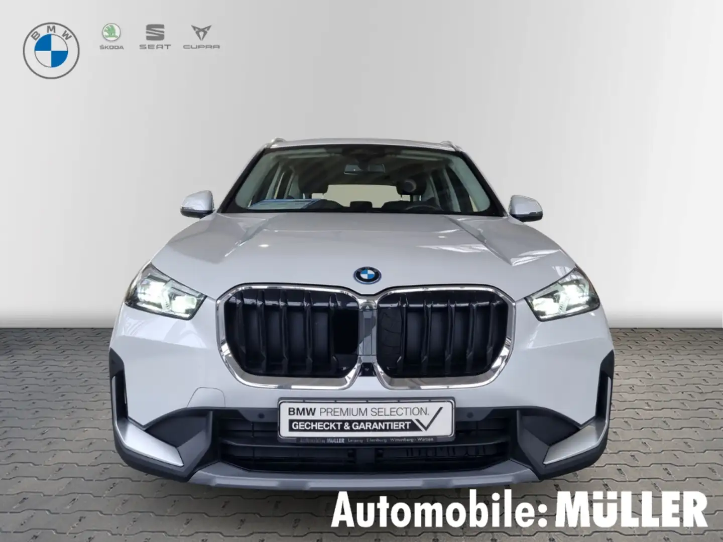 BMW X1 25 e Park-Assistent AHK LED NAVI HuD Weiß - 2