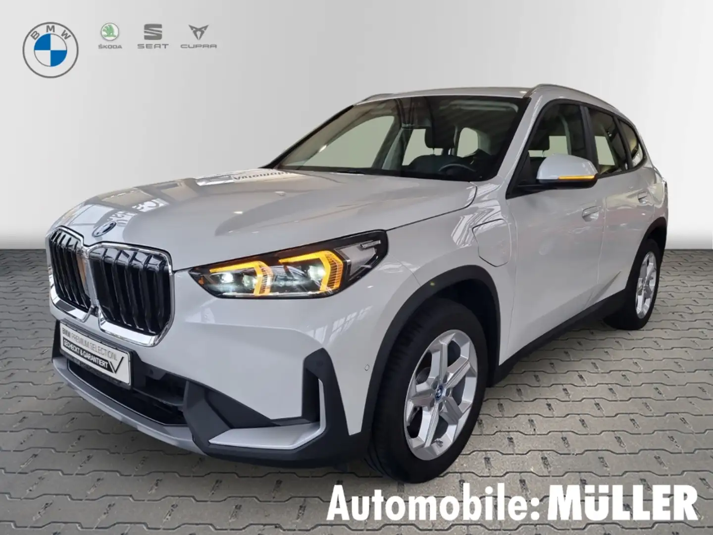 BMW X1 25 e Park-Assistent AHK LED NAVI HuD Weiß - 1