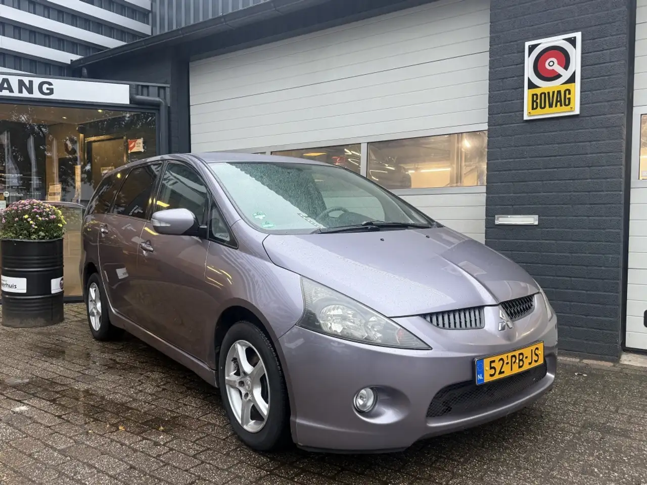 Mitsubishi Grandis