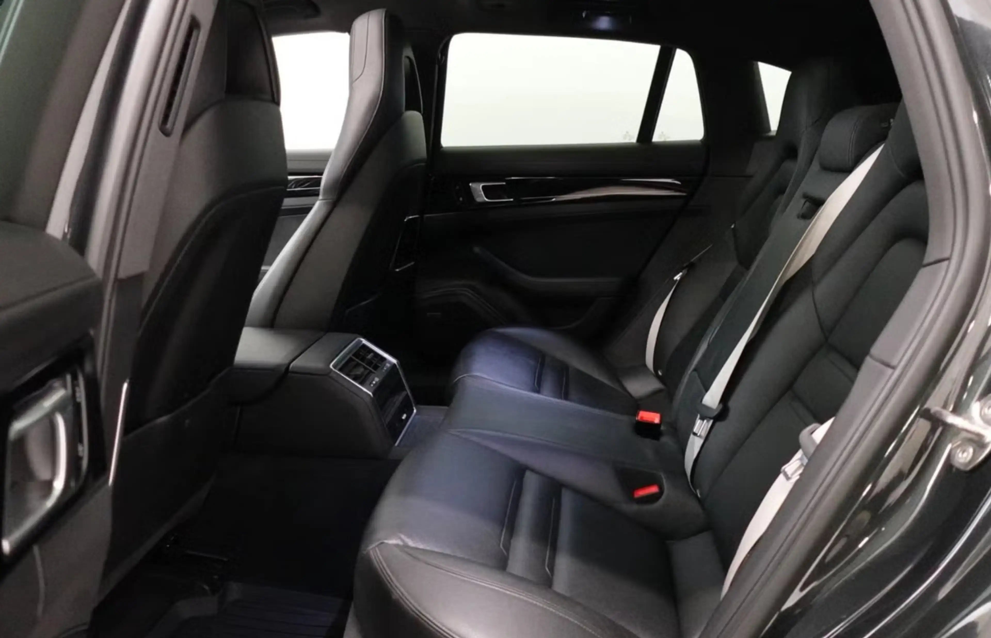 Porsche Panamera Sport Turismo 4 E-Hybrid Edition 10 Jahre *PANO/BO — photo 19
