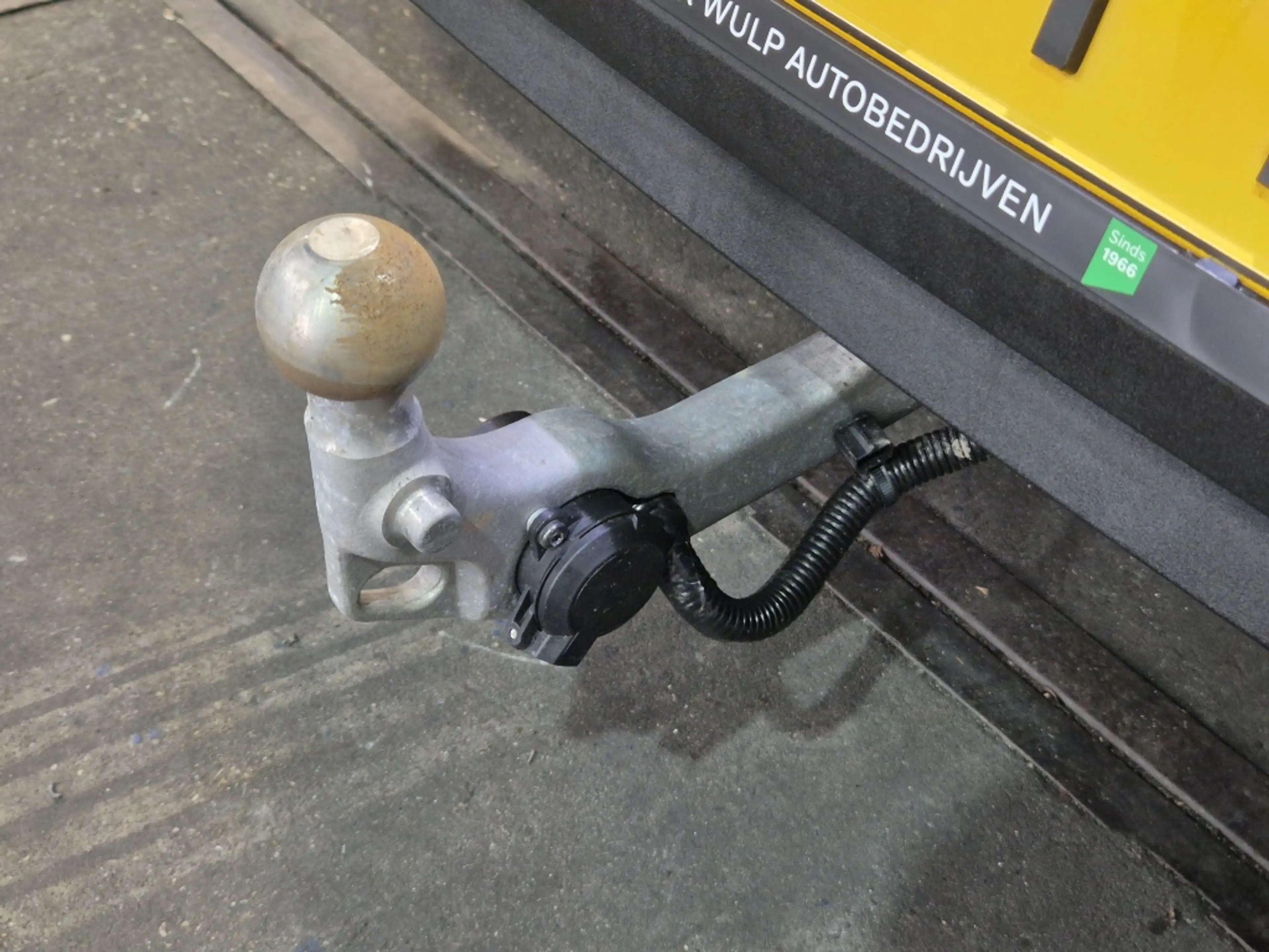 Volvo EX30 Extended Ultra 69kWh/272PK | BLIS | Harman/Kardon — photo 37