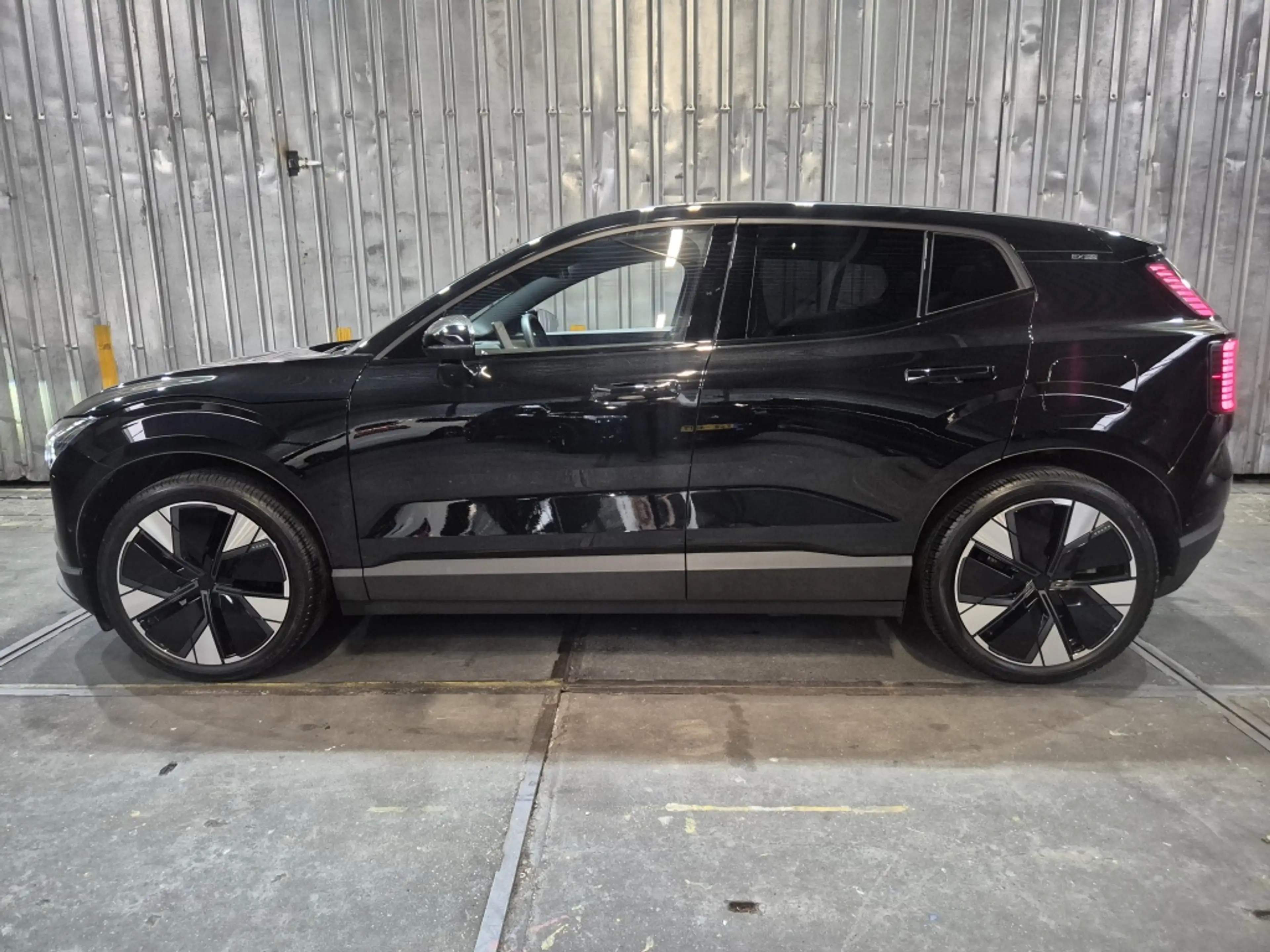 Volvo EX30 Extended Ultra 69kWh/272PK | BLIS | Harman/Kardon — photo 6