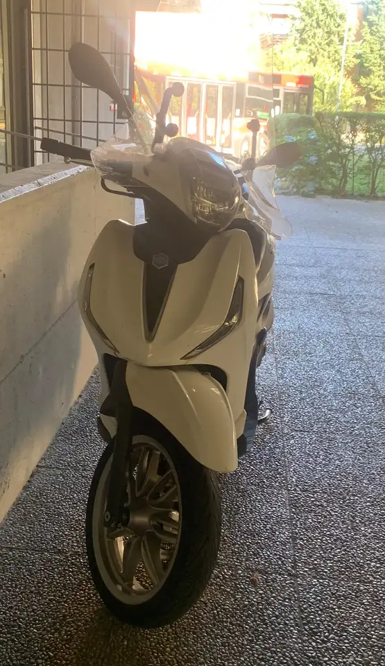 Piaggio Beverly 300