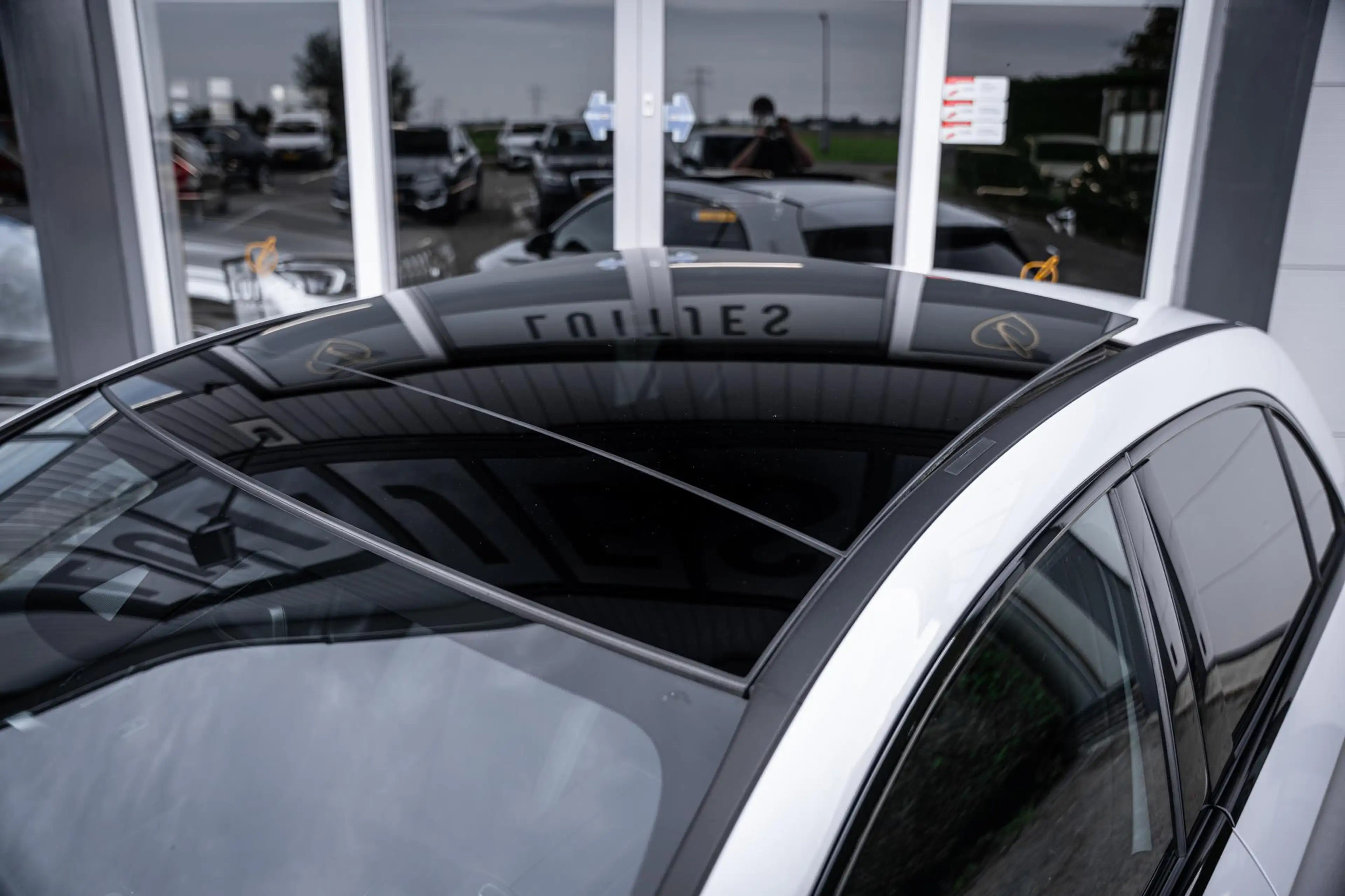 Mercedes-Benz A 250 250e AMG Line Pano-dak|Sfeerverl.|Carplay|Camera|W — photo 18