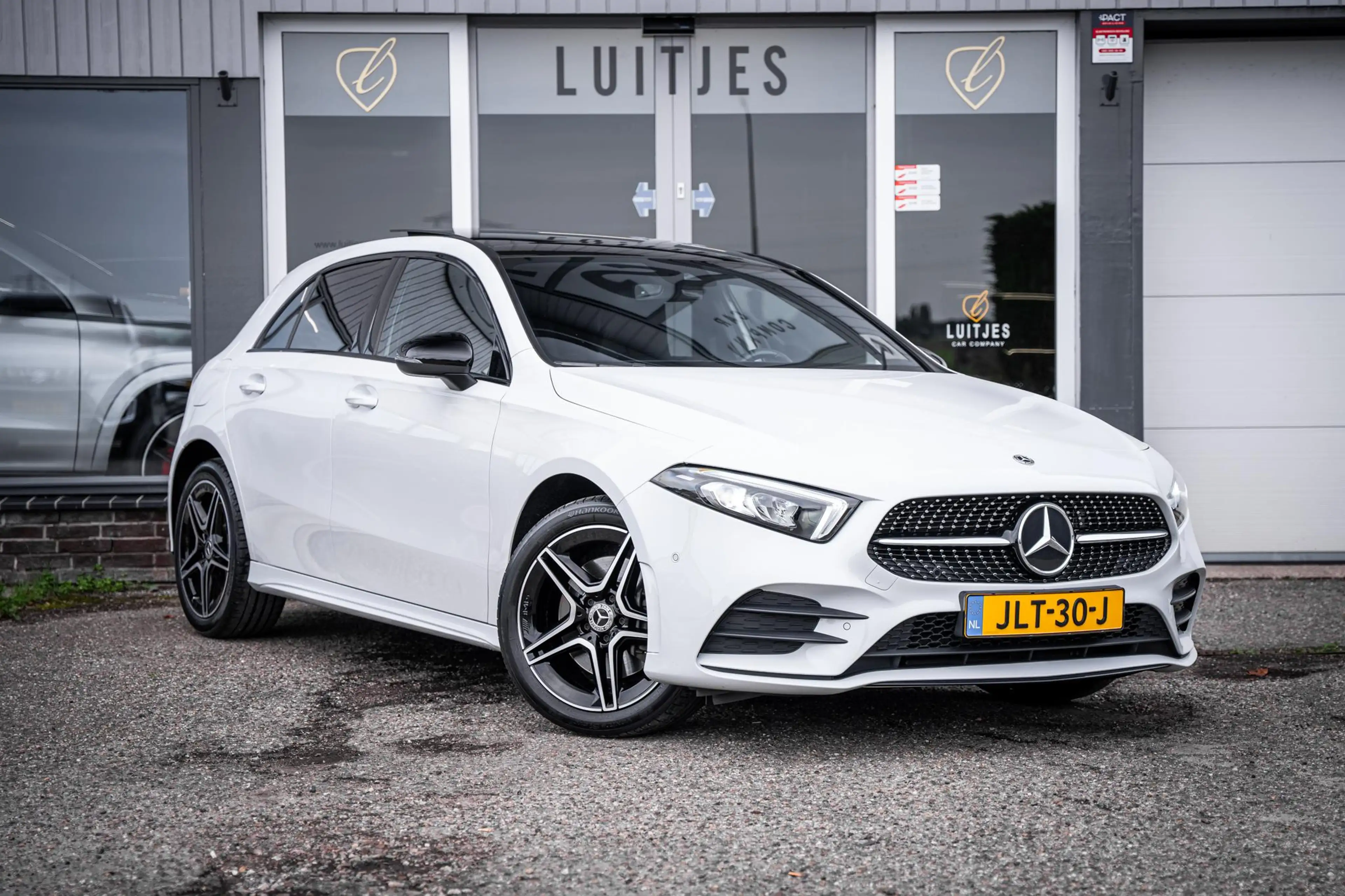 Mercedes-Benz A 250 250e AMG Line Pano-dak|Sfeerverl.|Carplay|Camera|W — photo 7