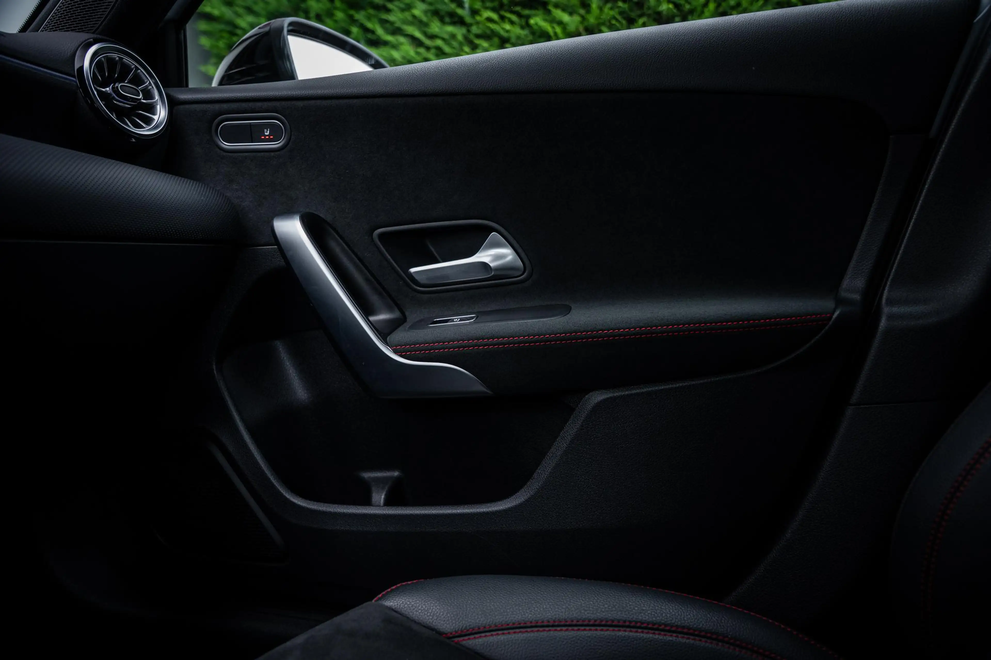 Mercedes-Benz A 250 250e AMG Line Pano-dak|Sfeerverl.|Carplay|Camera|W — photo 34