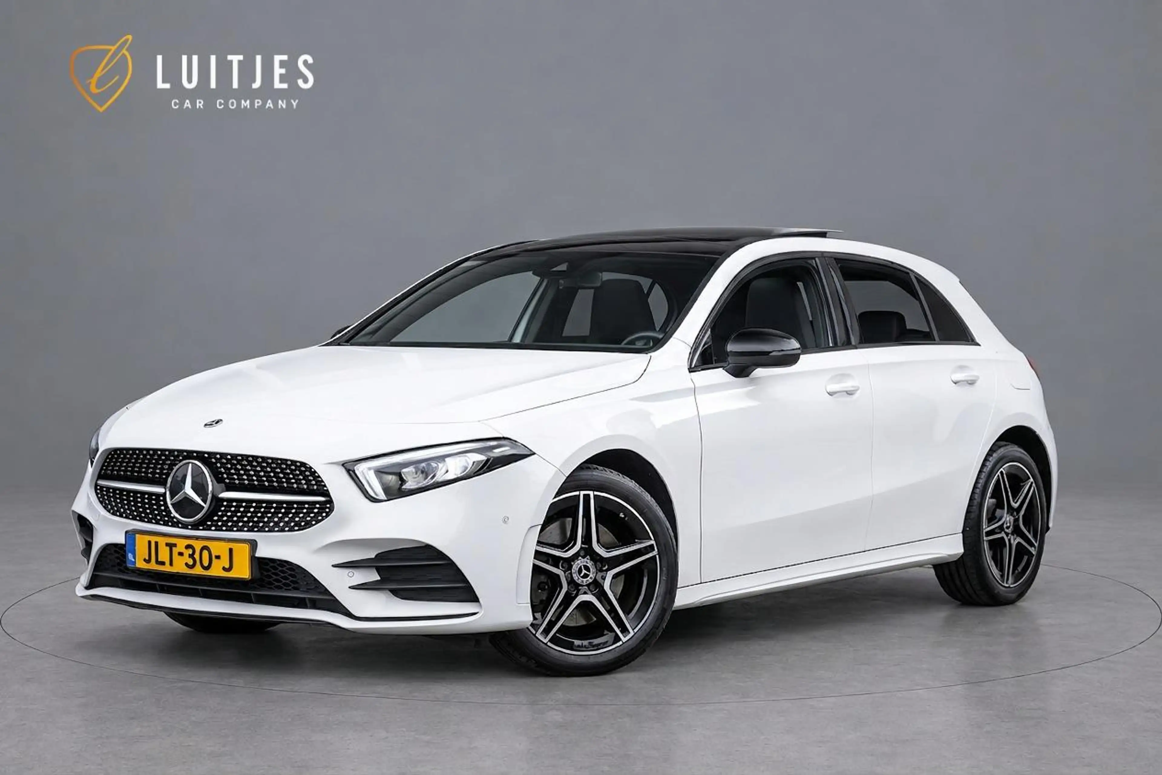Mercedes-Benz A 250 250e AMG Line Pano-dak|Sfeerverl.|Carplay|Camera|W
