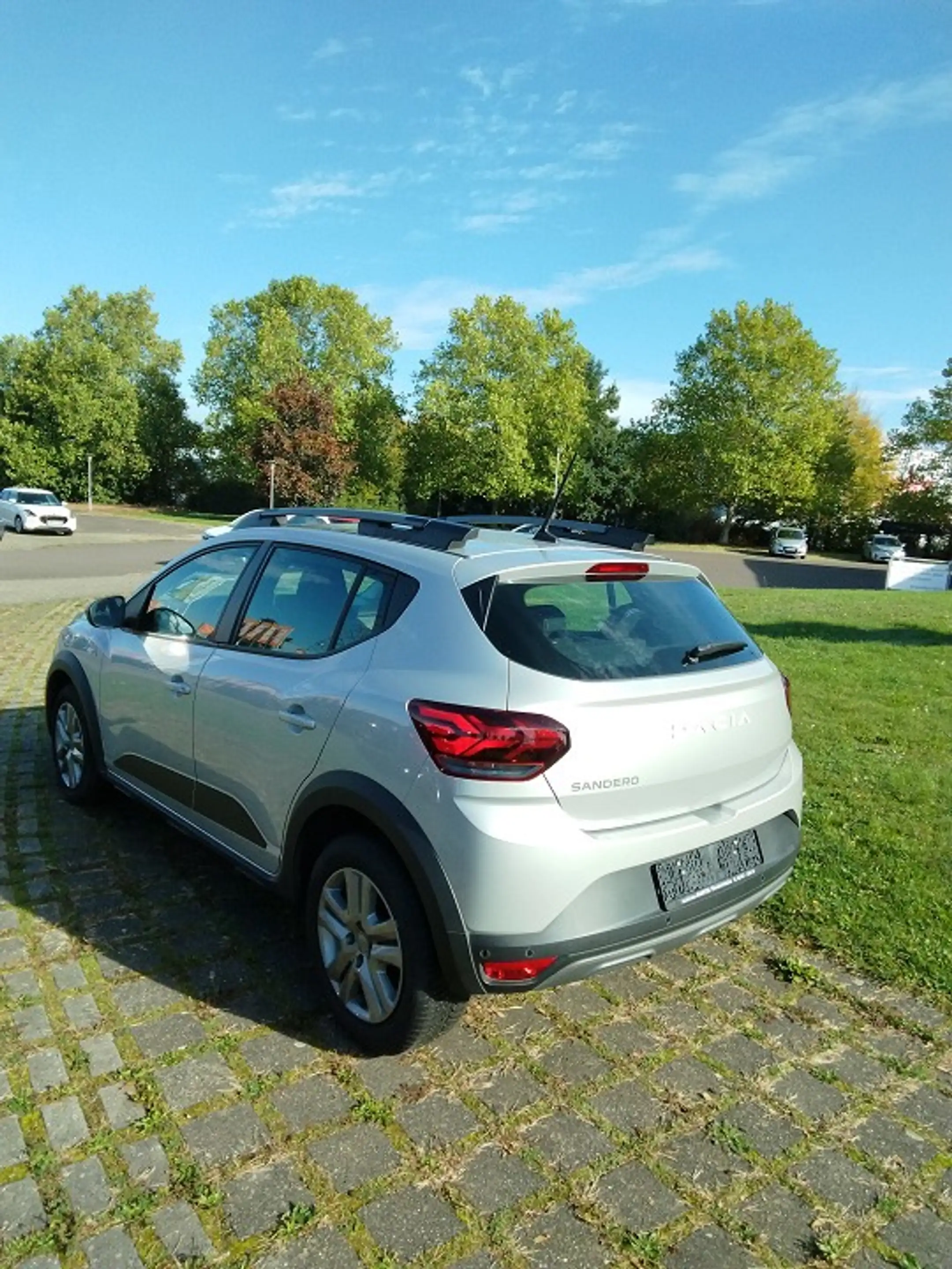 Dacia Sandero Stepway Expression TCe 90 — photo 4