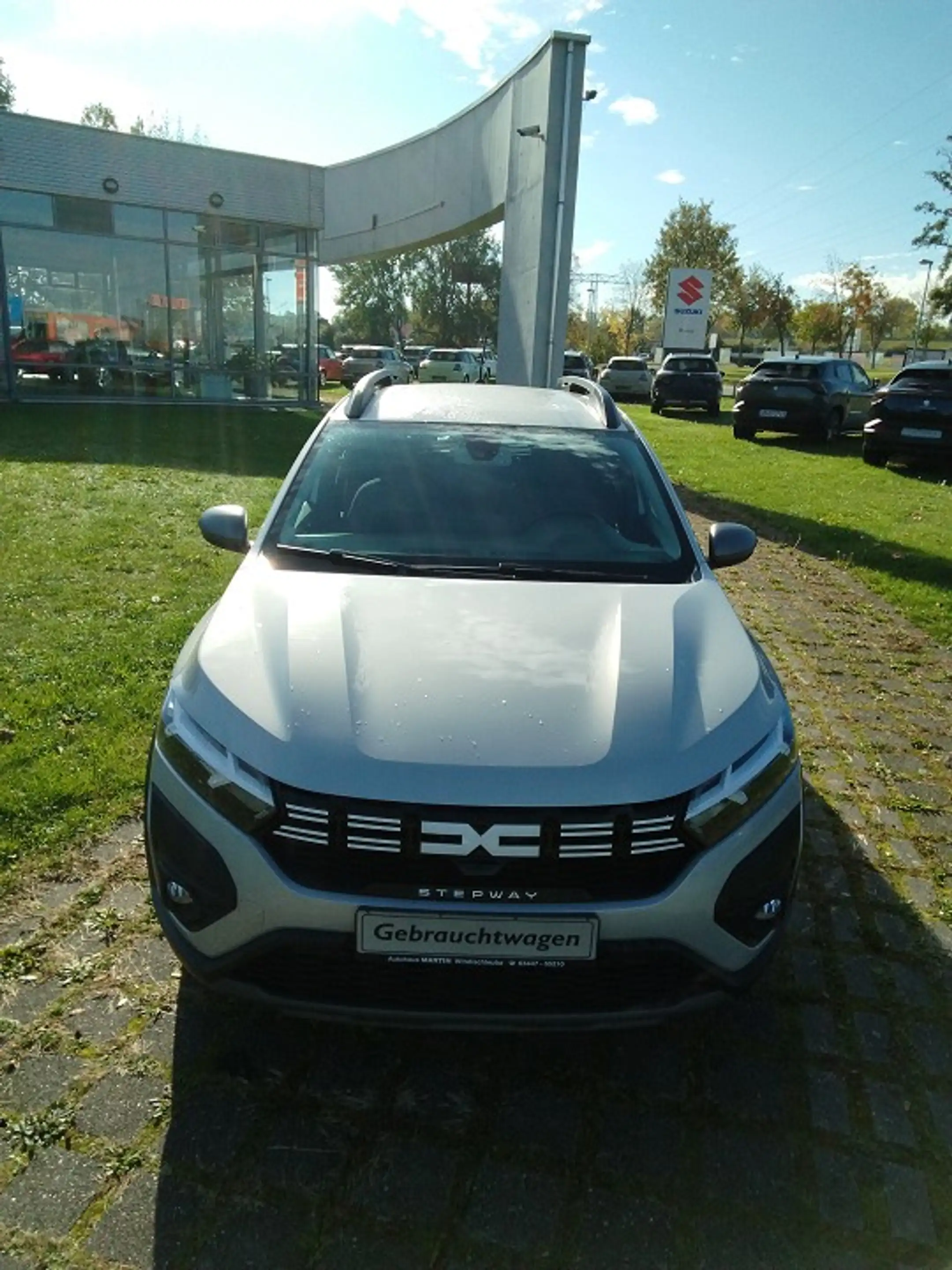 Dacia Sandero Stepway Expression TCe 90 — photo 2